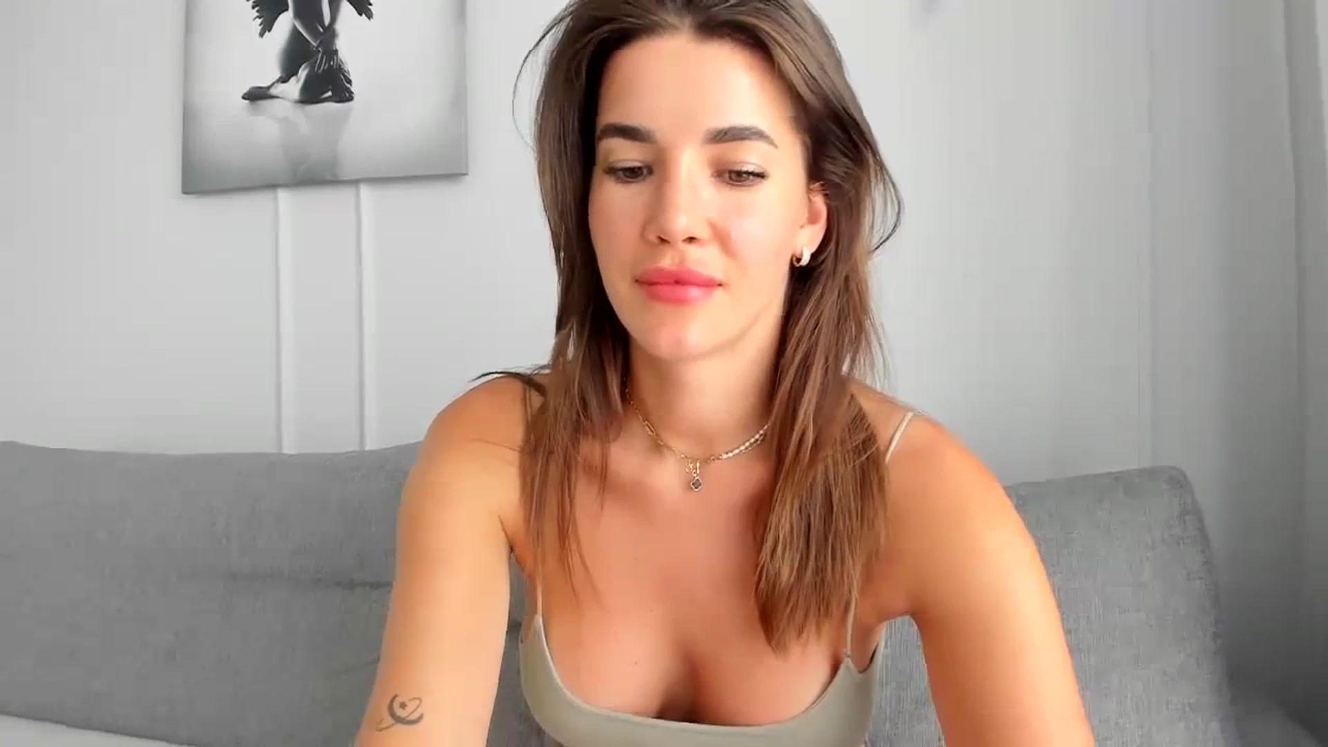 Gallery image thumbnail from EliinaGreen's myfreecams stream on, 08/23/2023, 14:57 image 8 of 20
