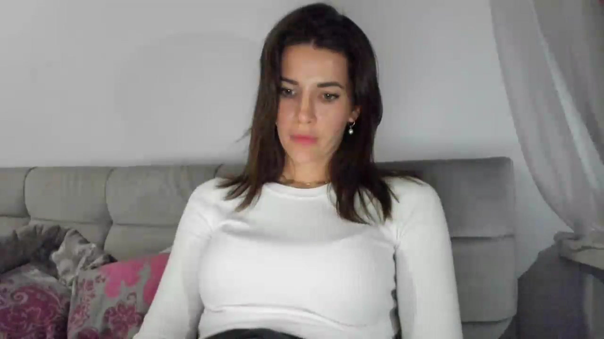 Gallery image thumbnail from EliinaGreen's myfreecams stream on, 11/13/2023, 16:05 image 15 of 20