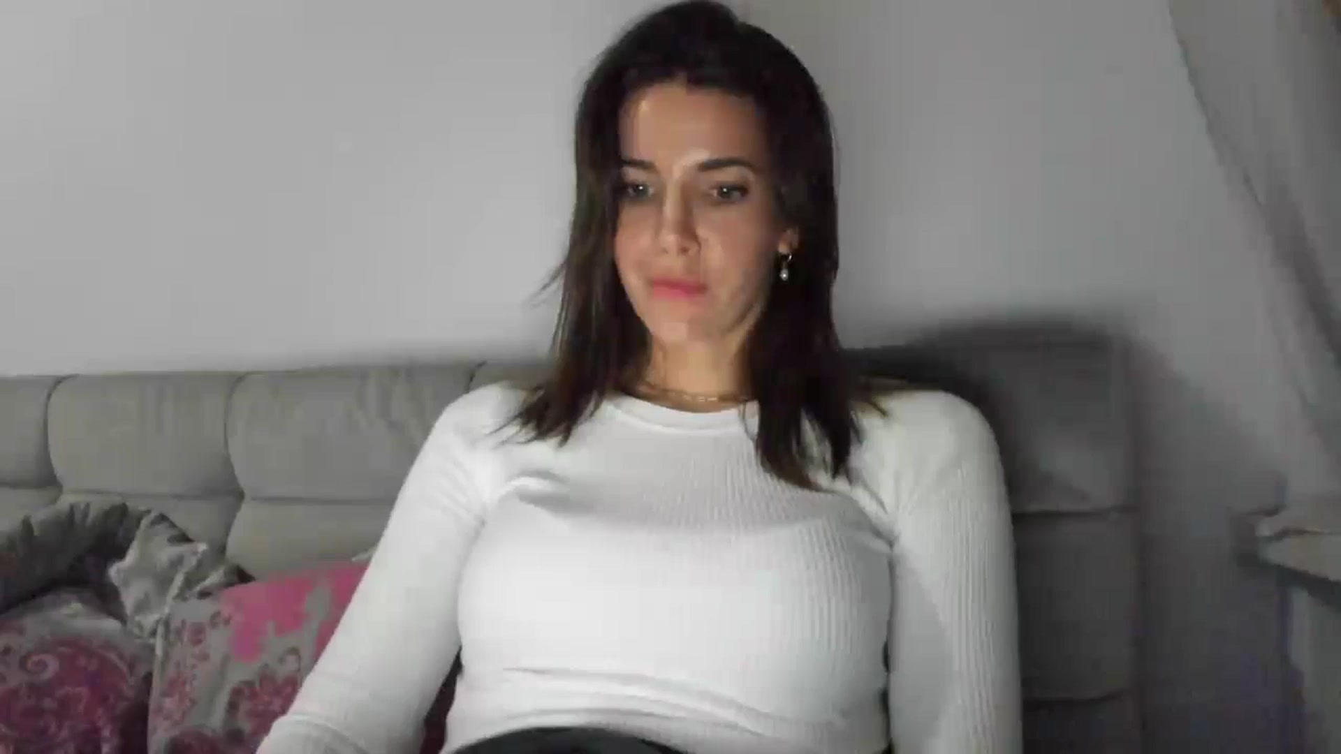 Gallery image thumbnail from EliinaGreen's myfreecams stream on, 11/13/2023, 16:05 image 18 of 20