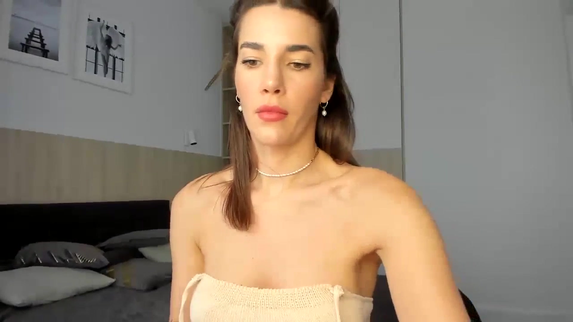 Gallery image thumbnail from EliinaGreen's myfreecams stream on, 12/02/2023, 12:38 image 18 of 20