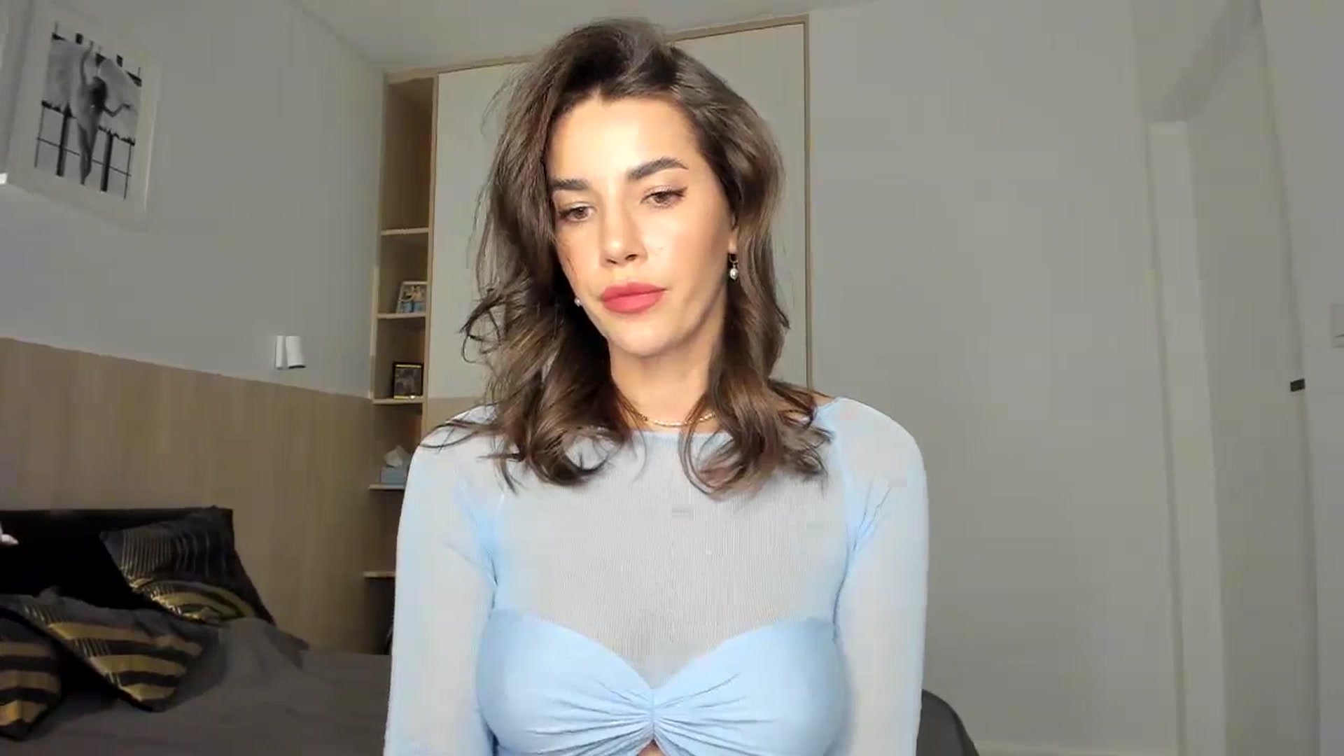 Gallery image thumbnail from EliinaGreen's myfreecams stream on, 12/06/2023, 16:29 image 13 of 20