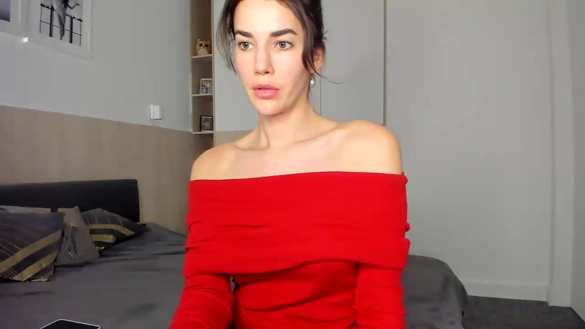Gallery image thumbnail from EliinaGreen's myfreecams stream on, 12/19/2023, 21:22 image 5 of 20