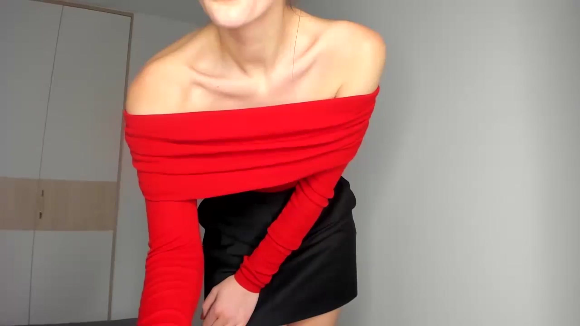 Gallery image thumbnail from EliinaGreen's myfreecams stream on, 12/19/2023, 21:47 image 3 of 20