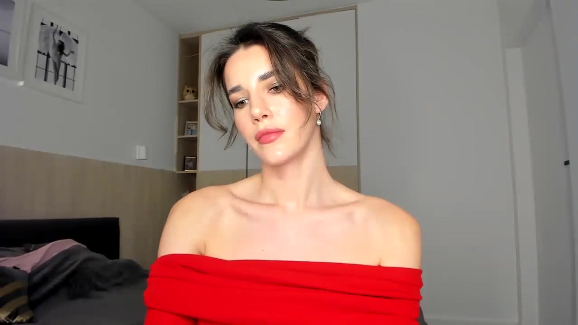 Gallery image thumbnail from EliinaGreen's myfreecams stream on, 12/20/2023, 16:42 image 12 of 20