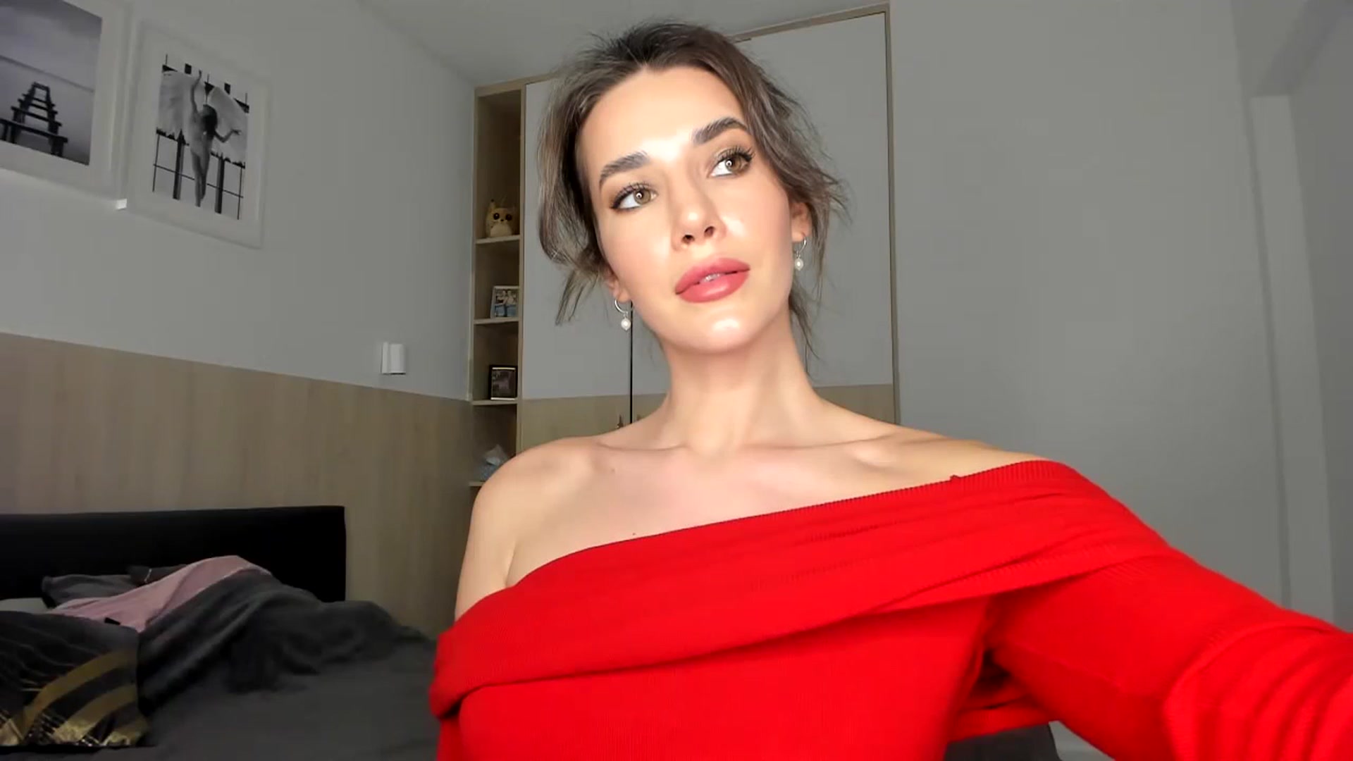 Gallery image thumbnail from EliinaGreen's myfreecams stream on, 12/20/2023, 16:42 image 10 of 20