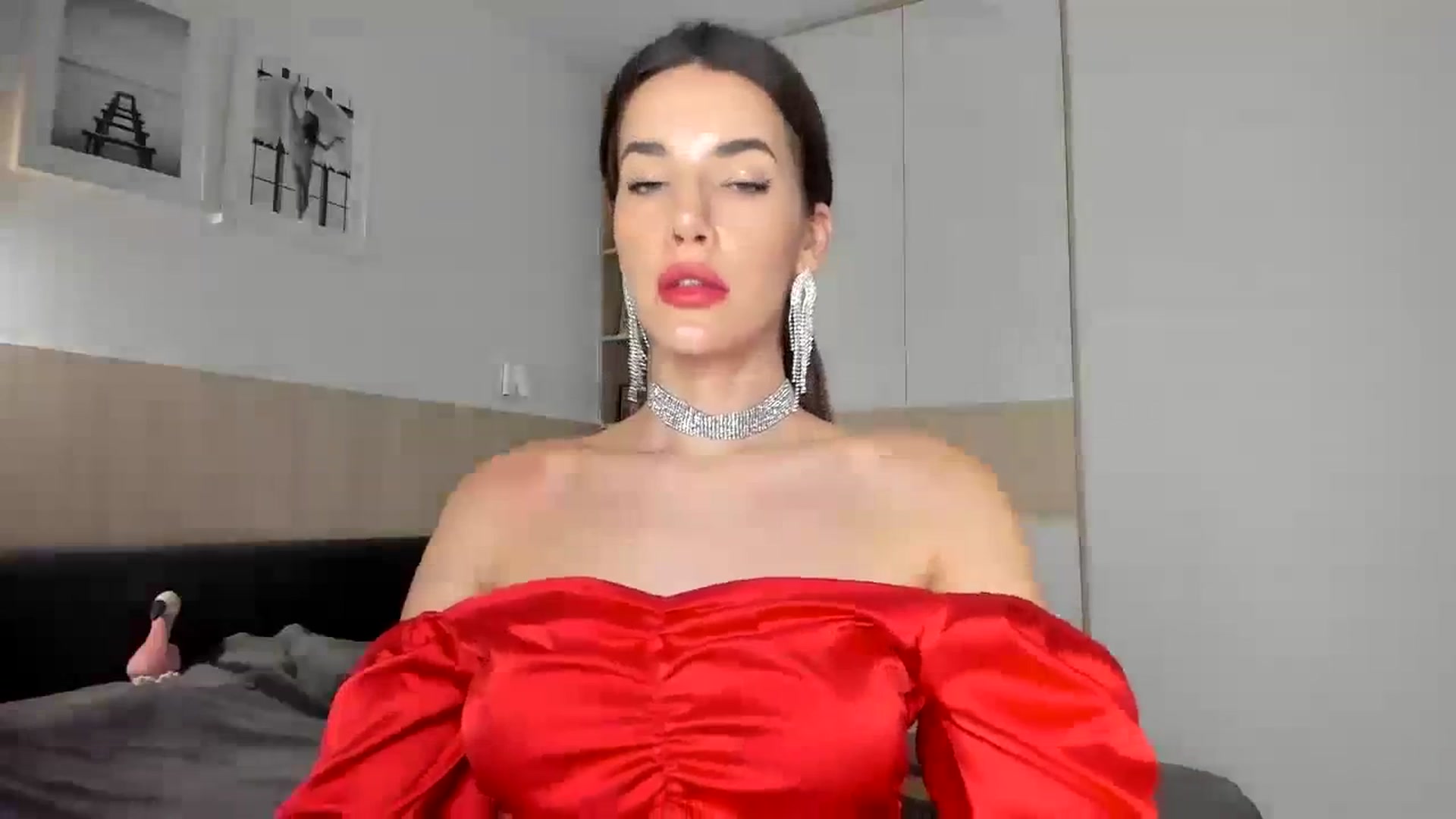 Gallery image thumbnail from EliinaGreen's myfreecams stream on, 12/23/2023, 21:23 image 17 of 20