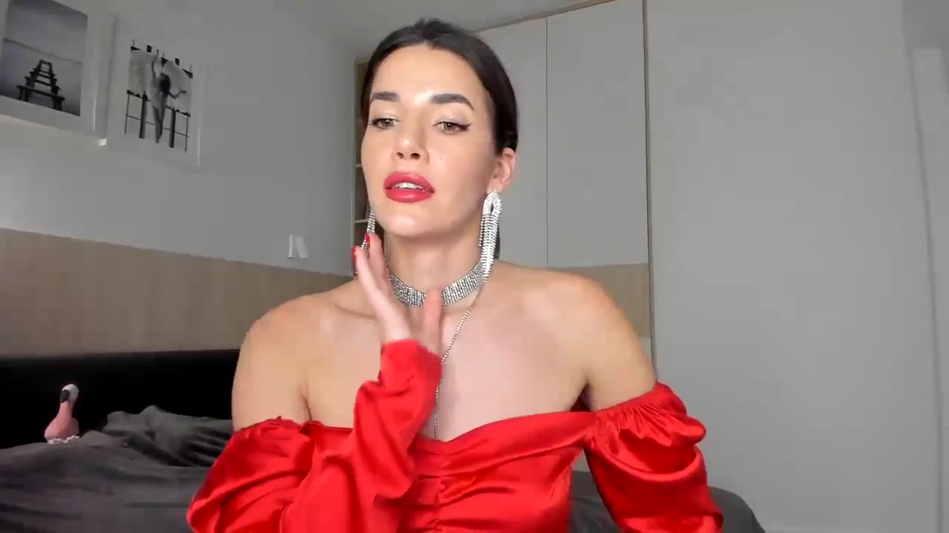 Gallery image thumbnail from EliinaGreen's myfreecams stream on, 12/23/2023, 21:23 image 9 of 20