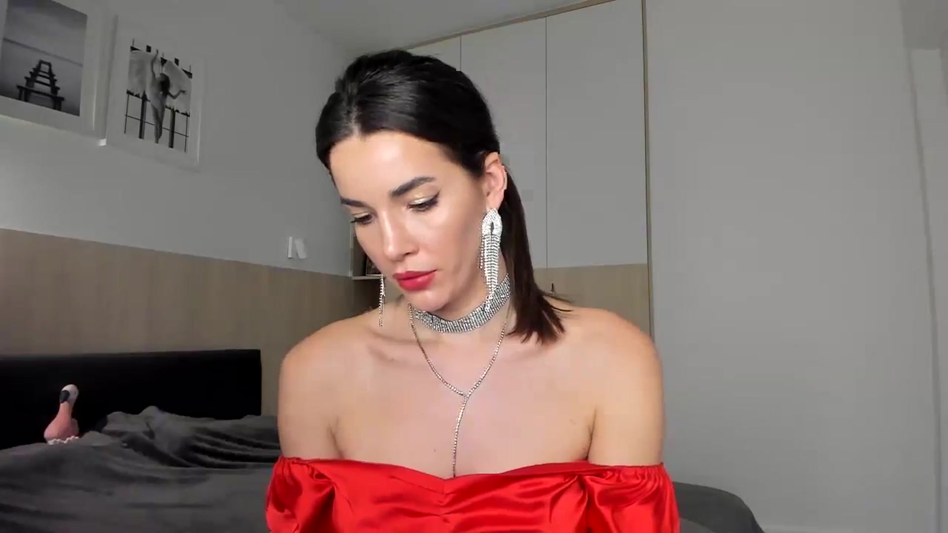 Gallery image thumbnail from EliinaGreen's myfreecams stream on, 12/23/2023, 21:23 image 3 of 20