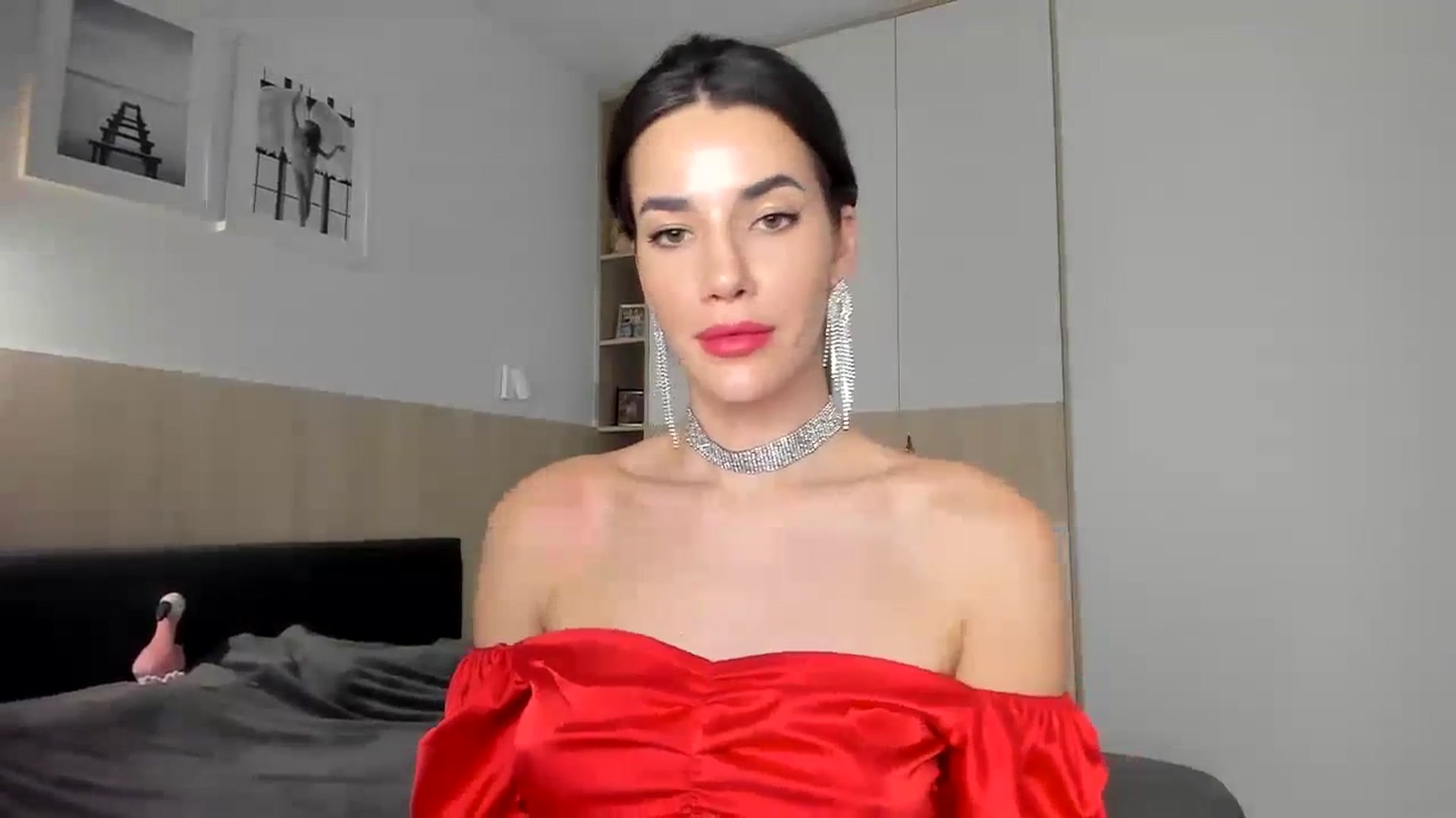 Gallery image thumbnail from EliinaGreen's myfreecams stream on, 12/23/2023, 21:23 image 18 of 20