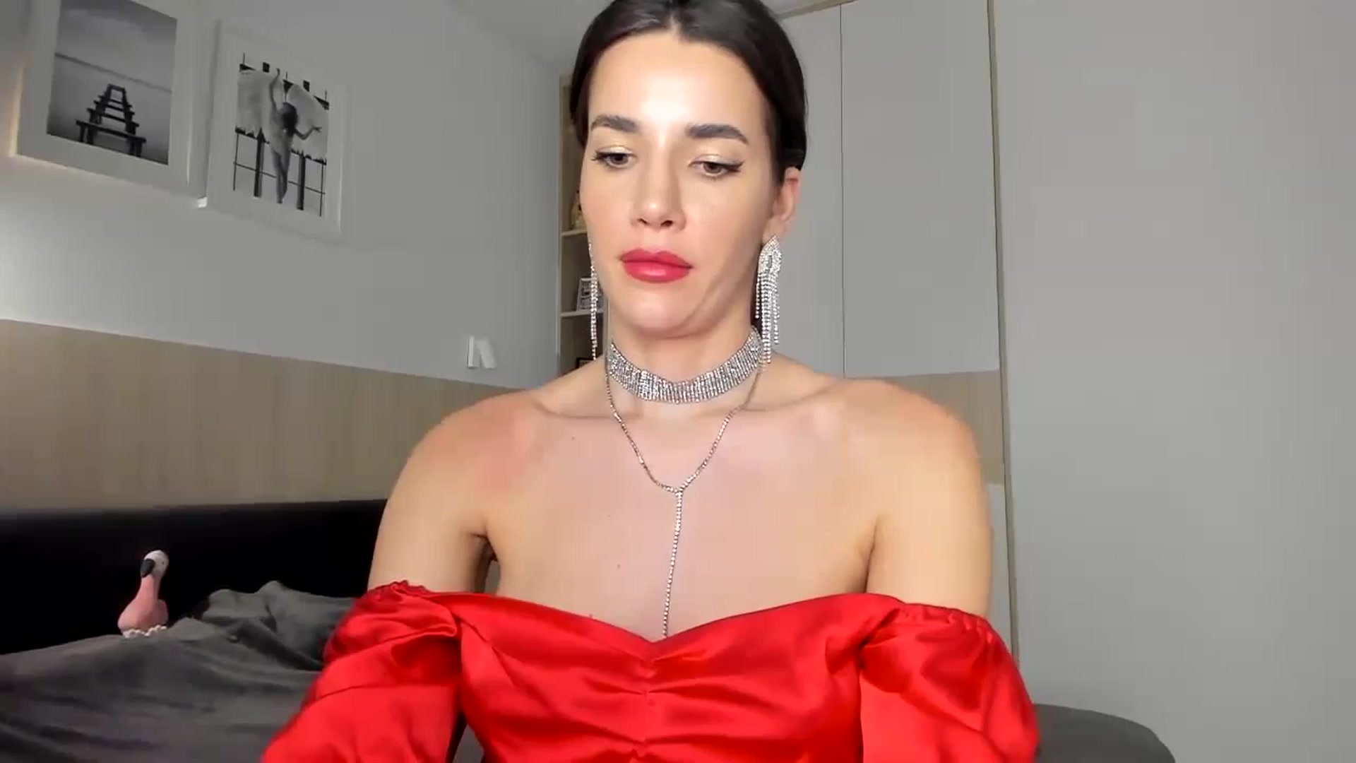 Gallery image thumbnail from EliinaGreen's myfreecams stream on, 12/23/2023, 21:23 image 15 of 20