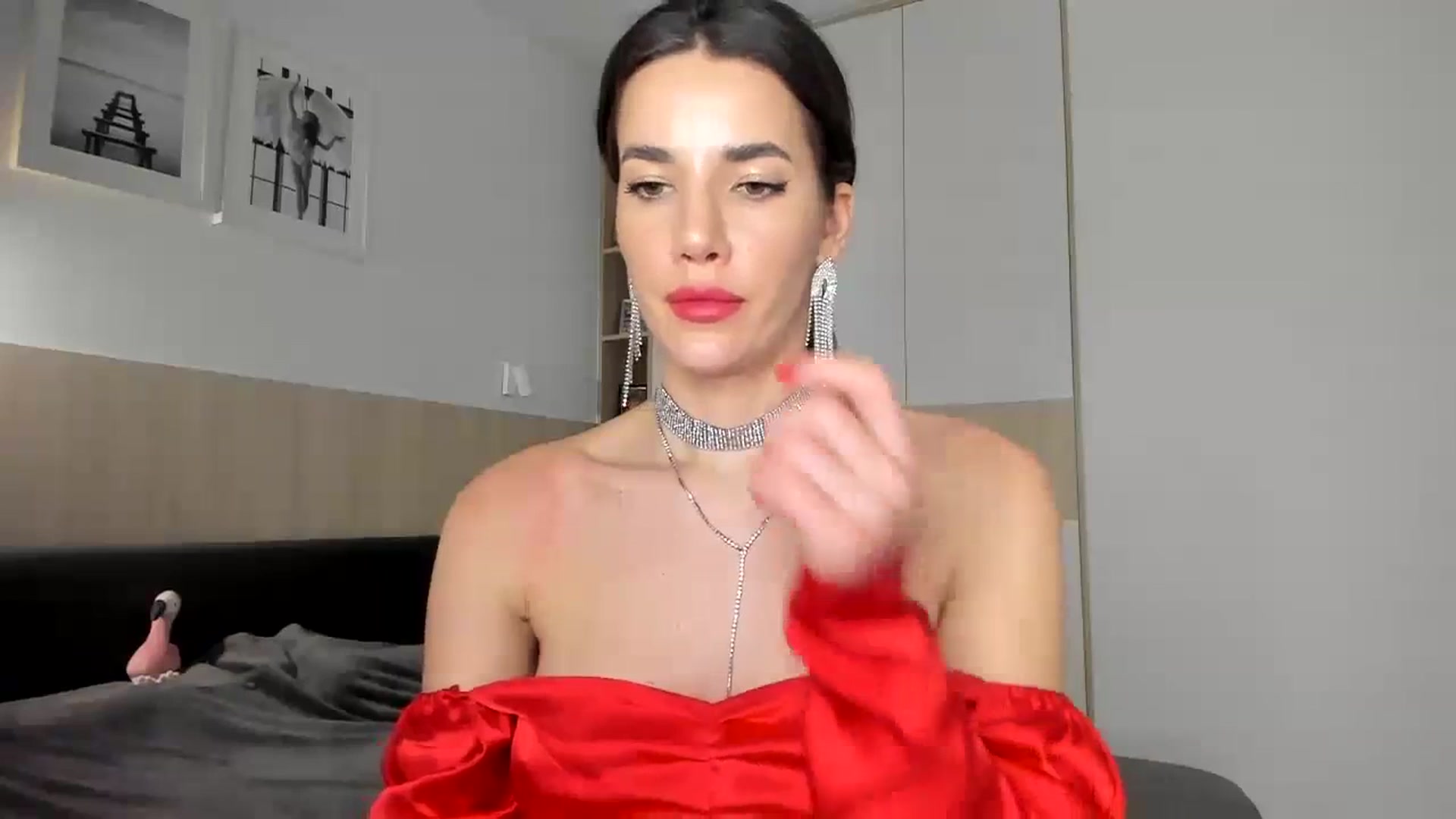 Gallery image thumbnail from EliinaGreen's myfreecams stream on, 12/23/2023, 21:23 image 16 of 20