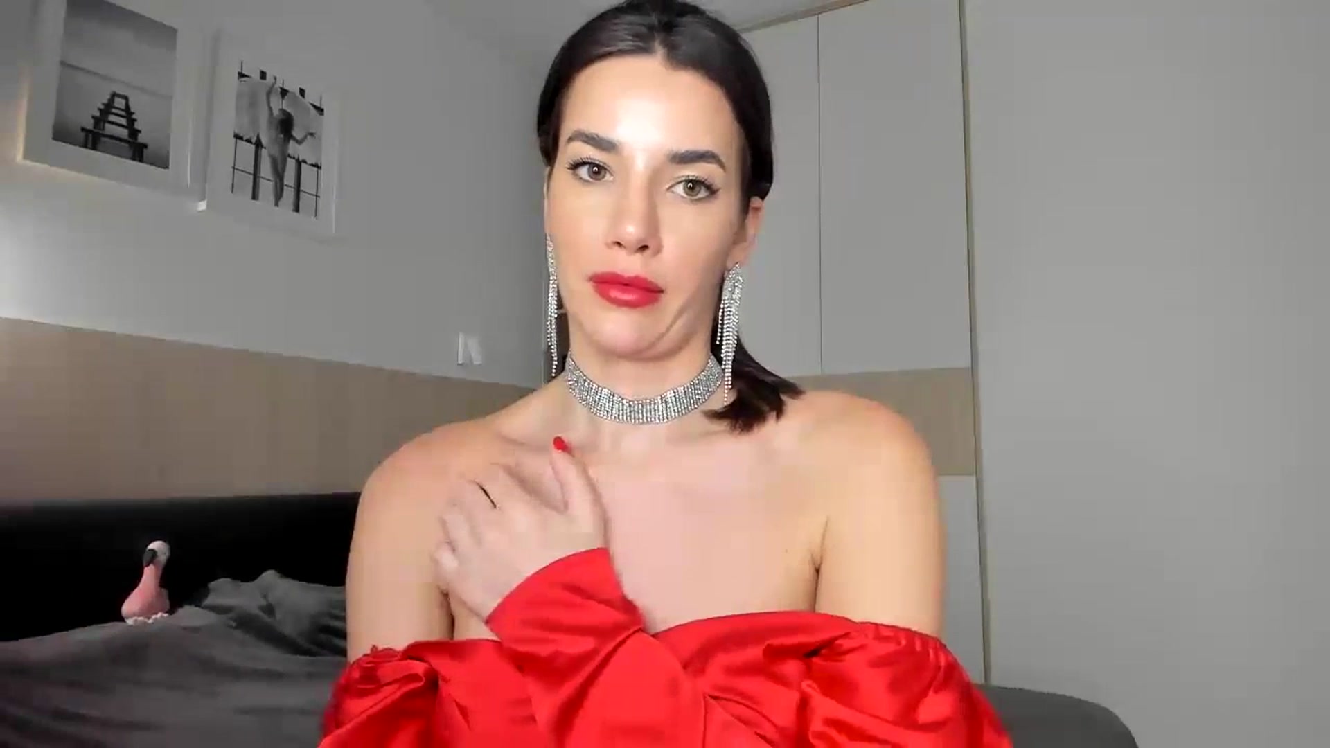 Gallery image thumbnail from EliinaGreen's myfreecams stream on, 12/23/2023, 21:23 image 19 of 20