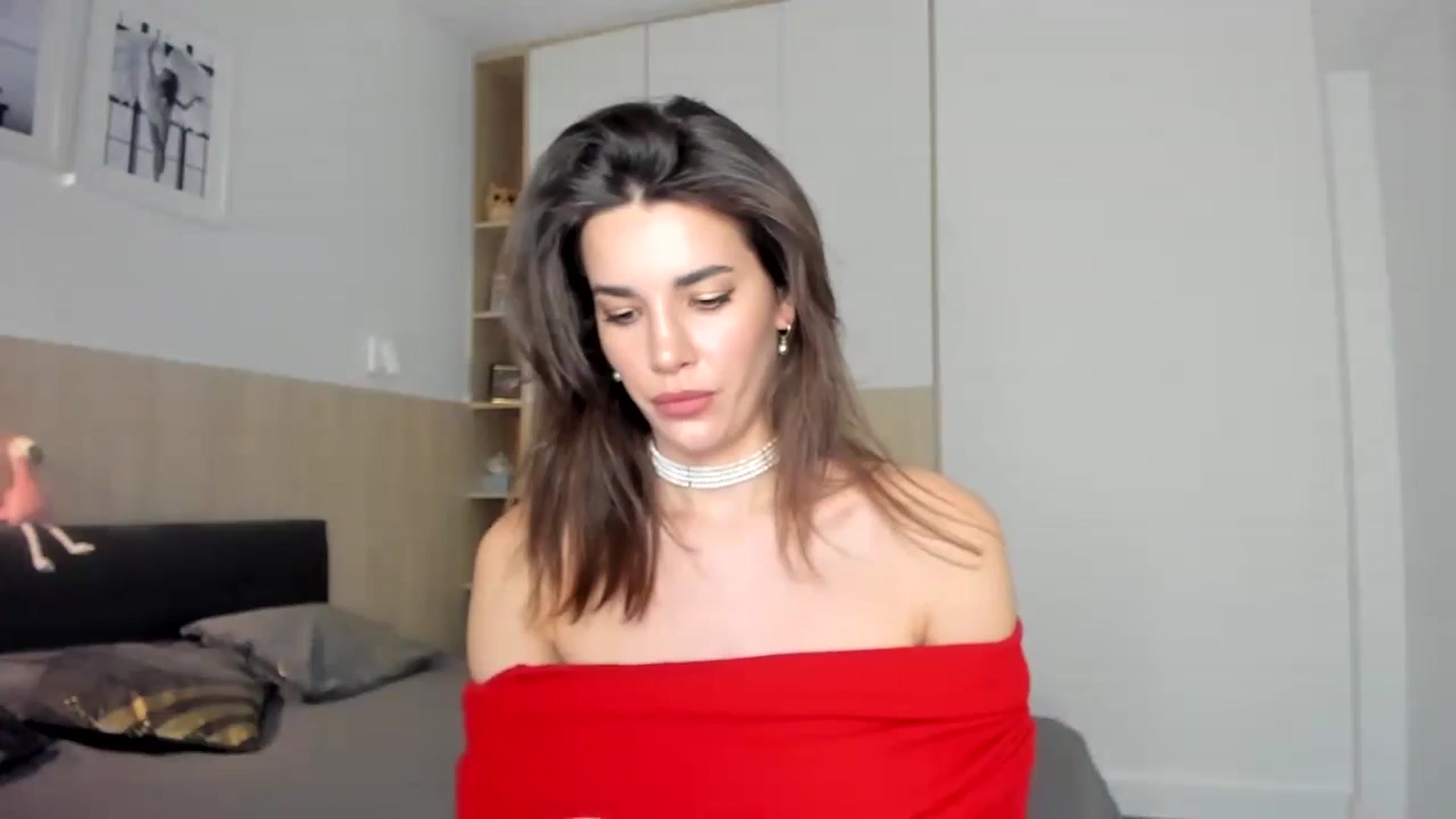 Gallery image thumbnail from EliinaGreen's myfreecams stream on, 12/24/2023, 14:20 image 1 of 20