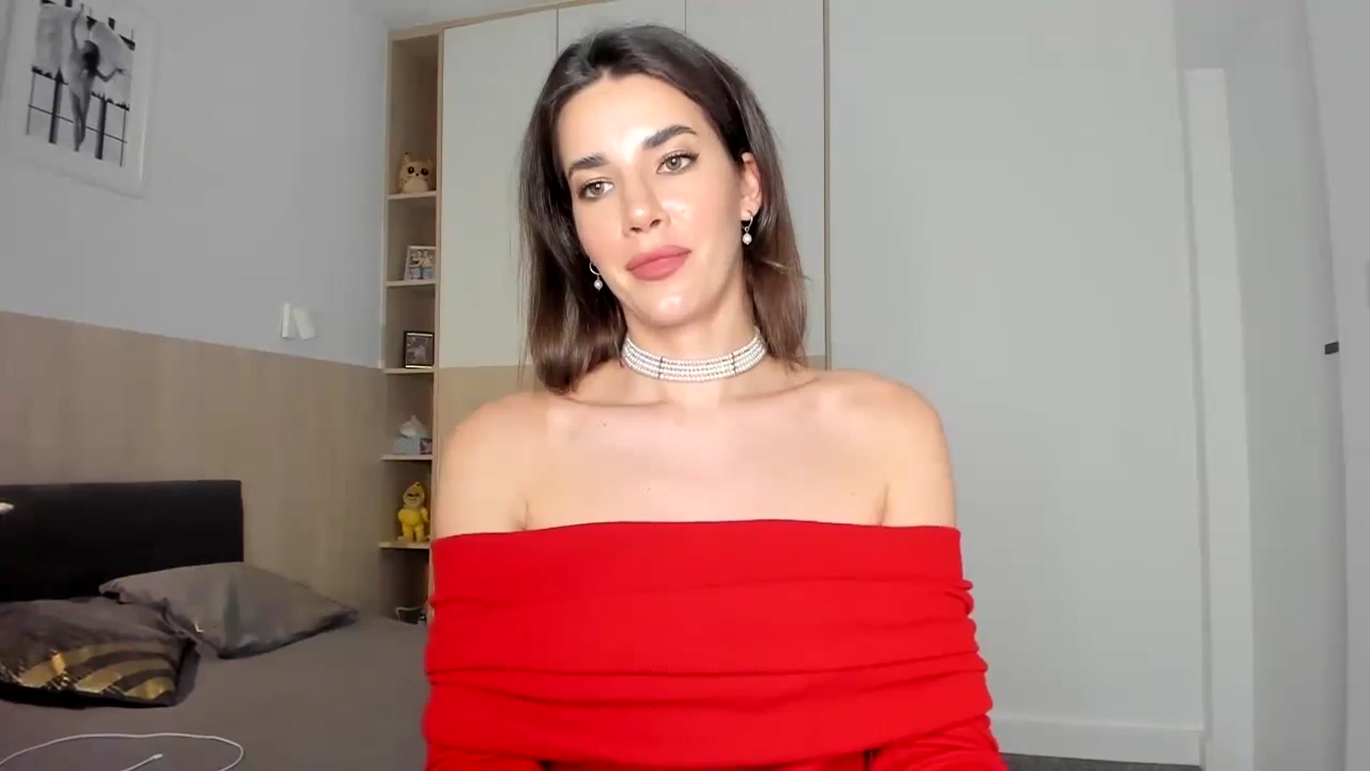 Gallery image thumbnail from EliinaGreen's myfreecams stream on, 12/24/2023, 15:08 image 13 of 20