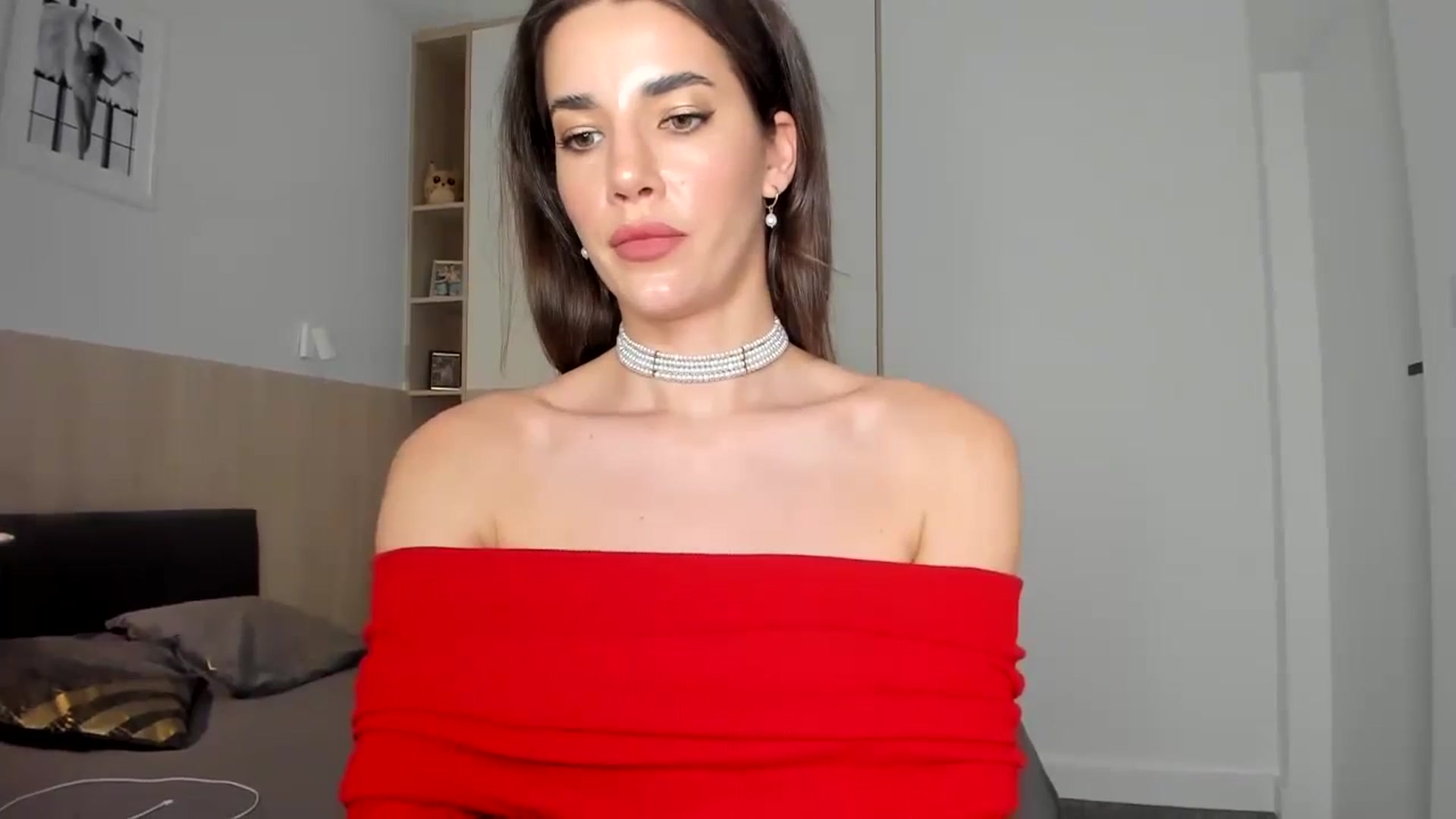 Gallery image thumbnail from EliinaGreen's myfreecams stream on, 12/24/2023, 15:08 image 12 of 20