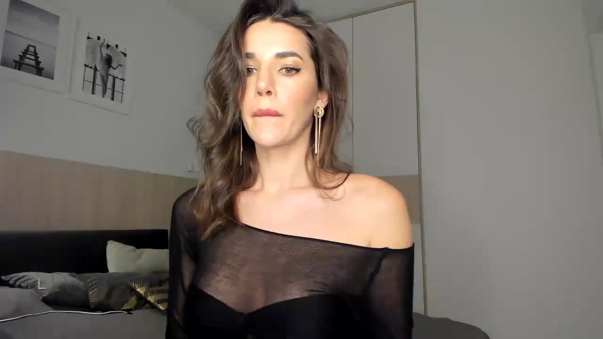 Gallery image thumbnail from EliinaGreen's myfreecams stream on, 01/06/2024, 15:53 image 9 of 20