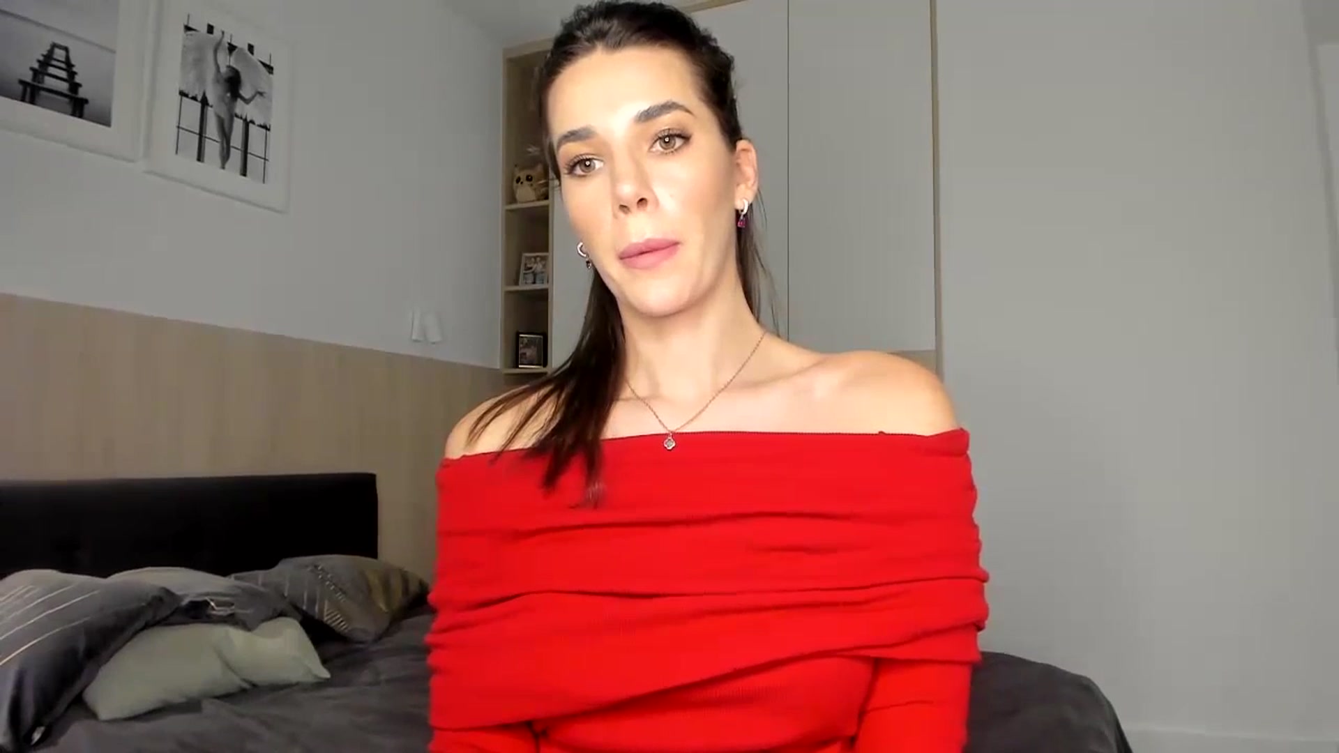 Gallery image thumbnail from EliinaGreen's myfreecams stream on, 01/09/2024, 21:38 image 7 of 20