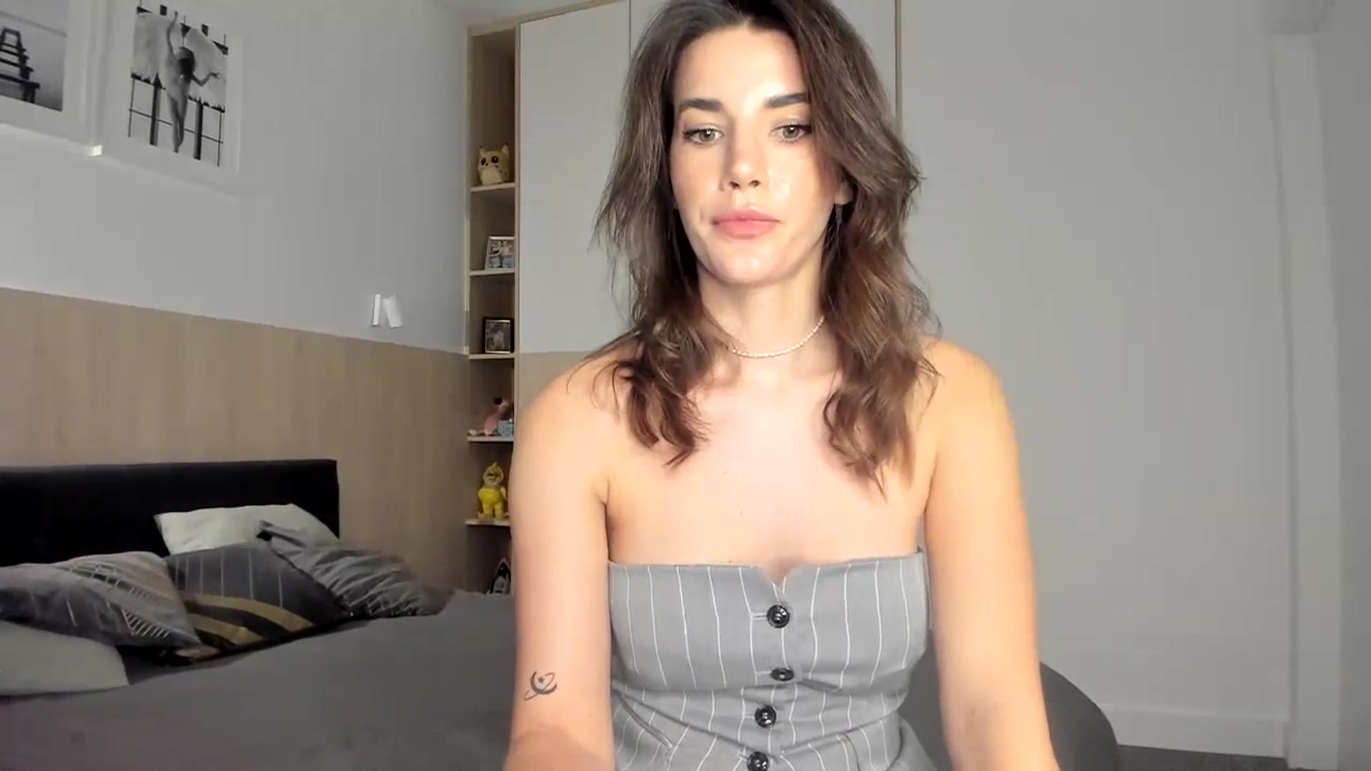 Gallery image thumbnail from EliinaGreen's myfreecams stream on, 01/30/2024, 16:51 image 17 of 20