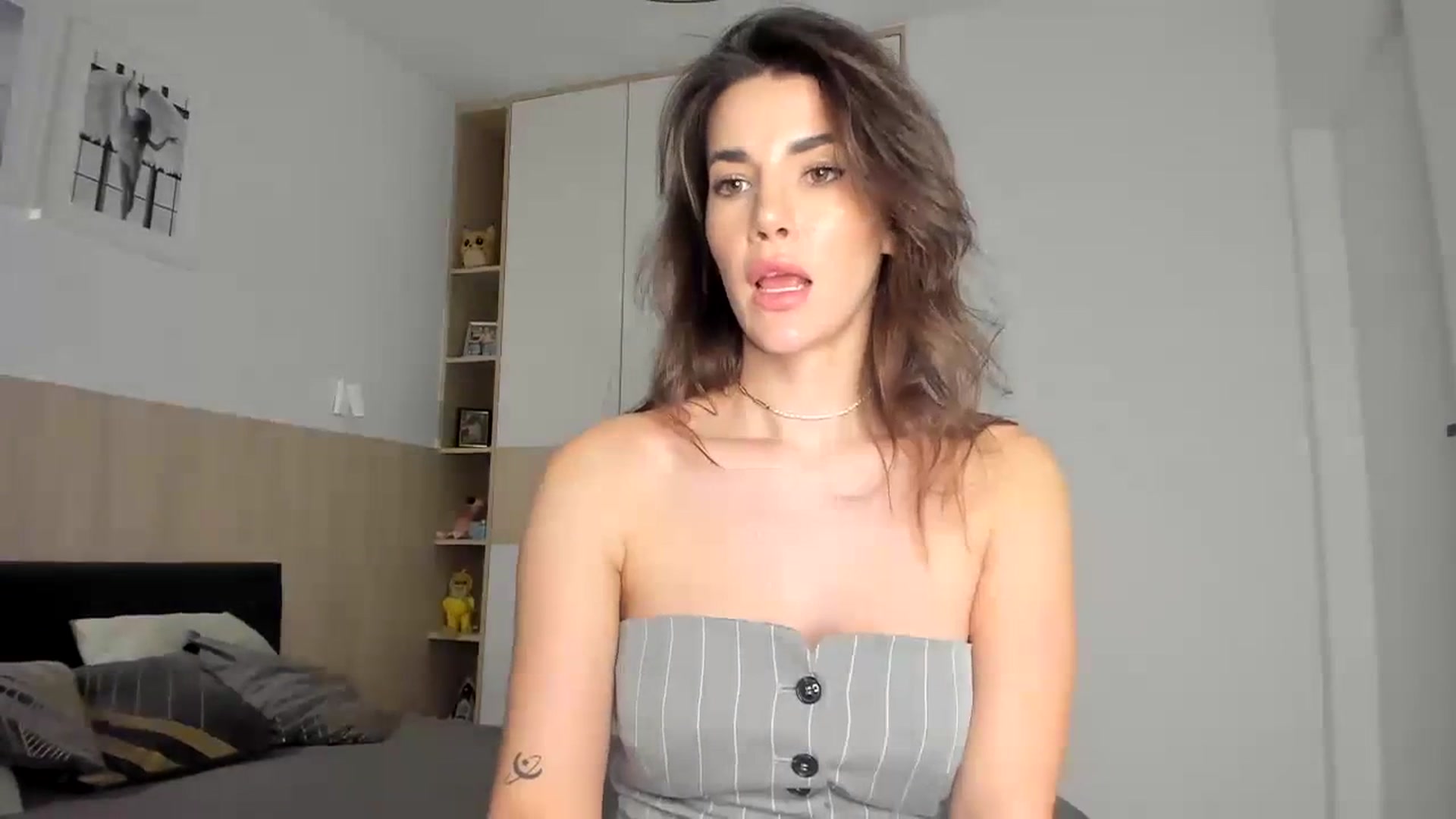 Gallery image thumbnail from EliinaGreen's myfreecams stream on, 01/30/2024, 18:34 image 15 of 20