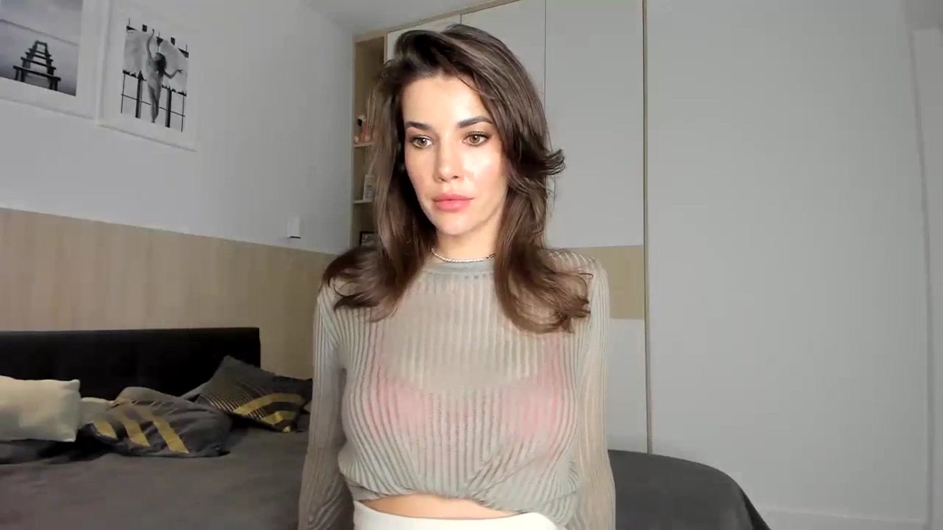 Gallery image thumbnail from EliinaGreen's myfreecams stream on, 02/16/2024, 18:09 image 3 of 20