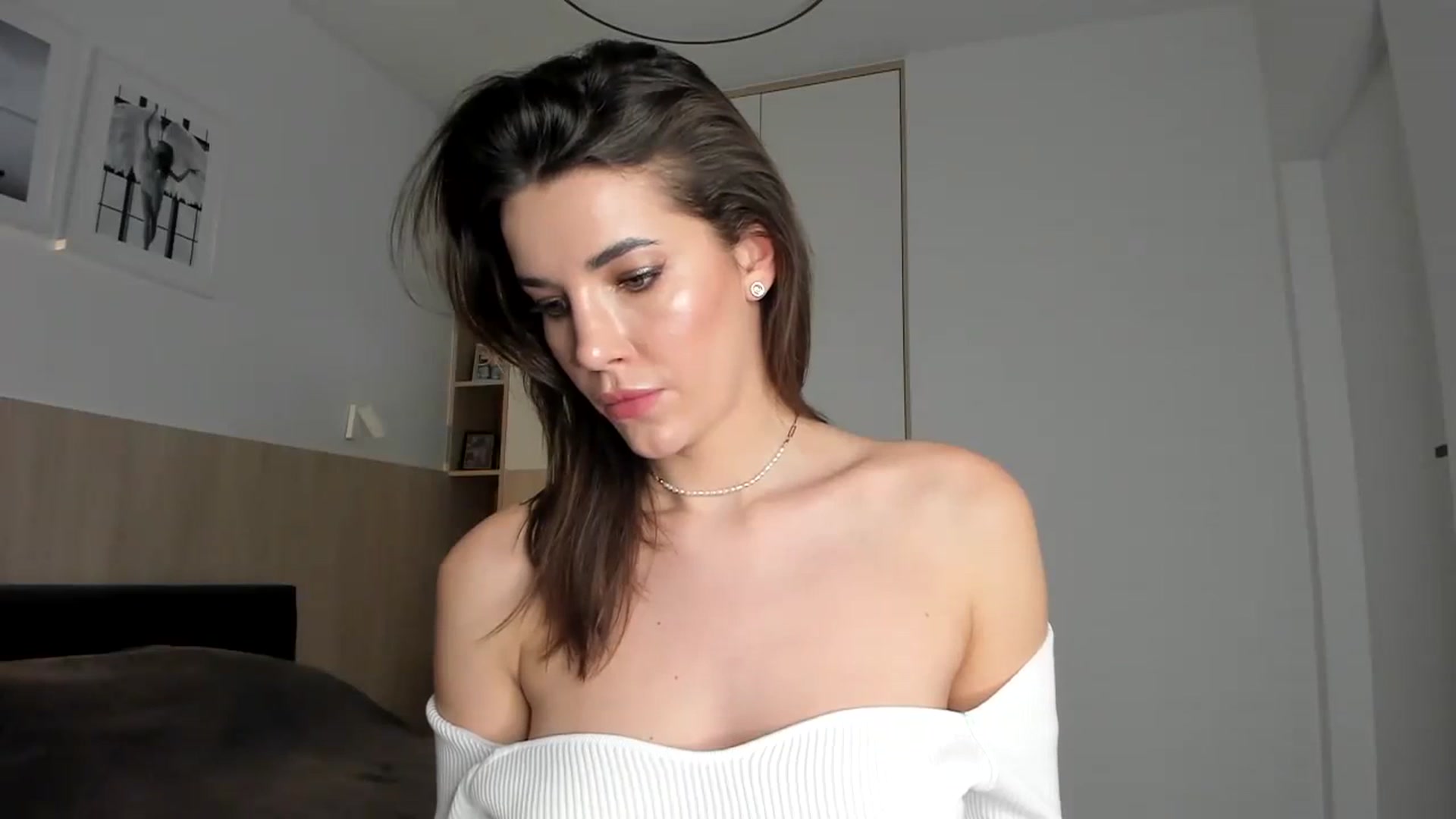 Gallery image thumbnail from EliinaGreen's myfreecams stream on, 02/17/2024, 15:38 image 20 of 20