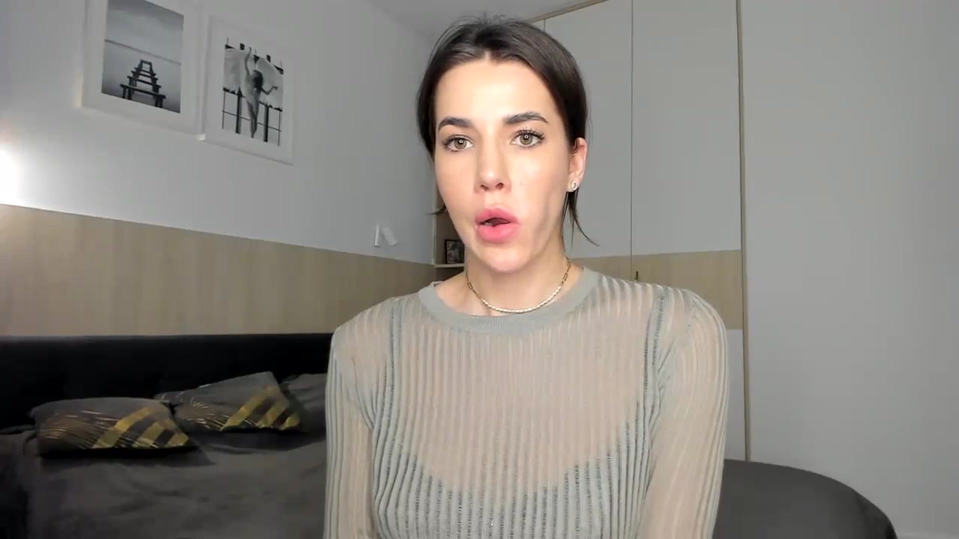 Gallery image thumbnail from EliinaGreen's myfreecams stream on, 02/26/2024, 21:28 image 19 of 20