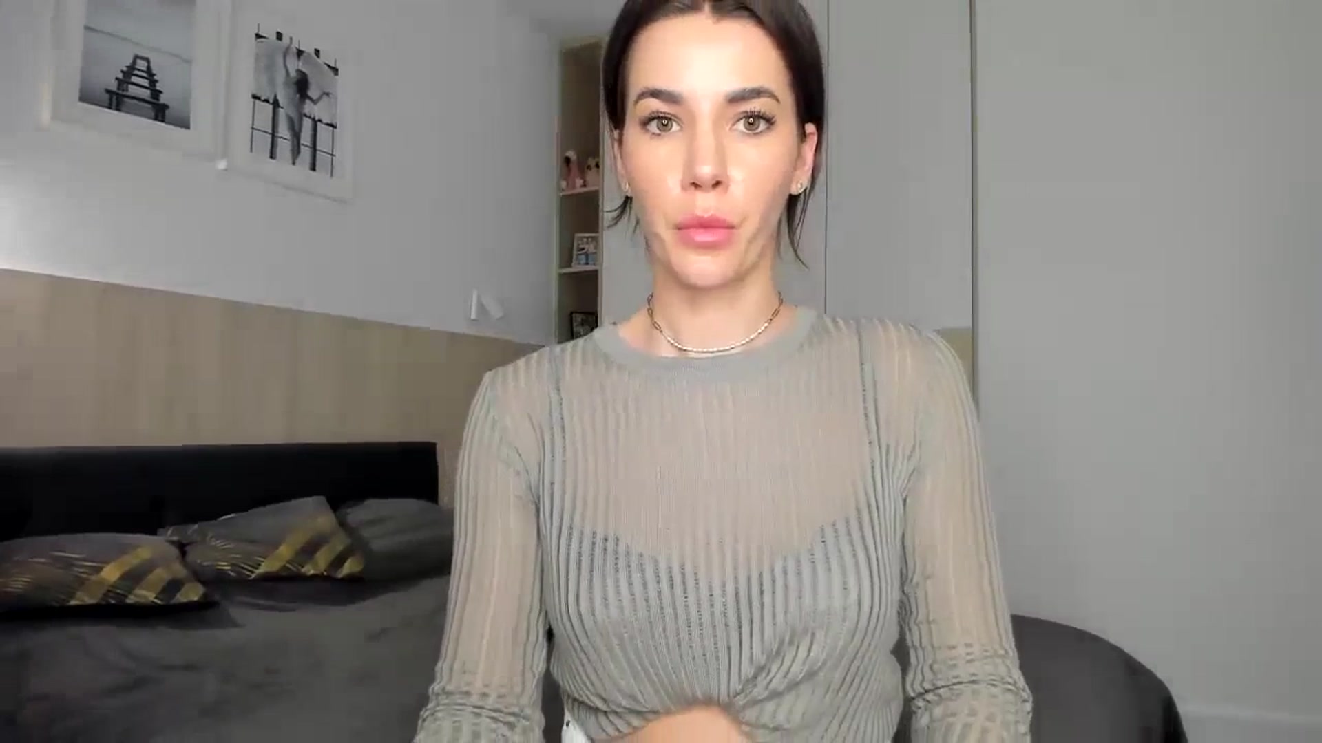 Gallery image thumbnail from EliinaGreen's myfreecams stream on, 02/26/2024, 21:28 image 2 of 20
