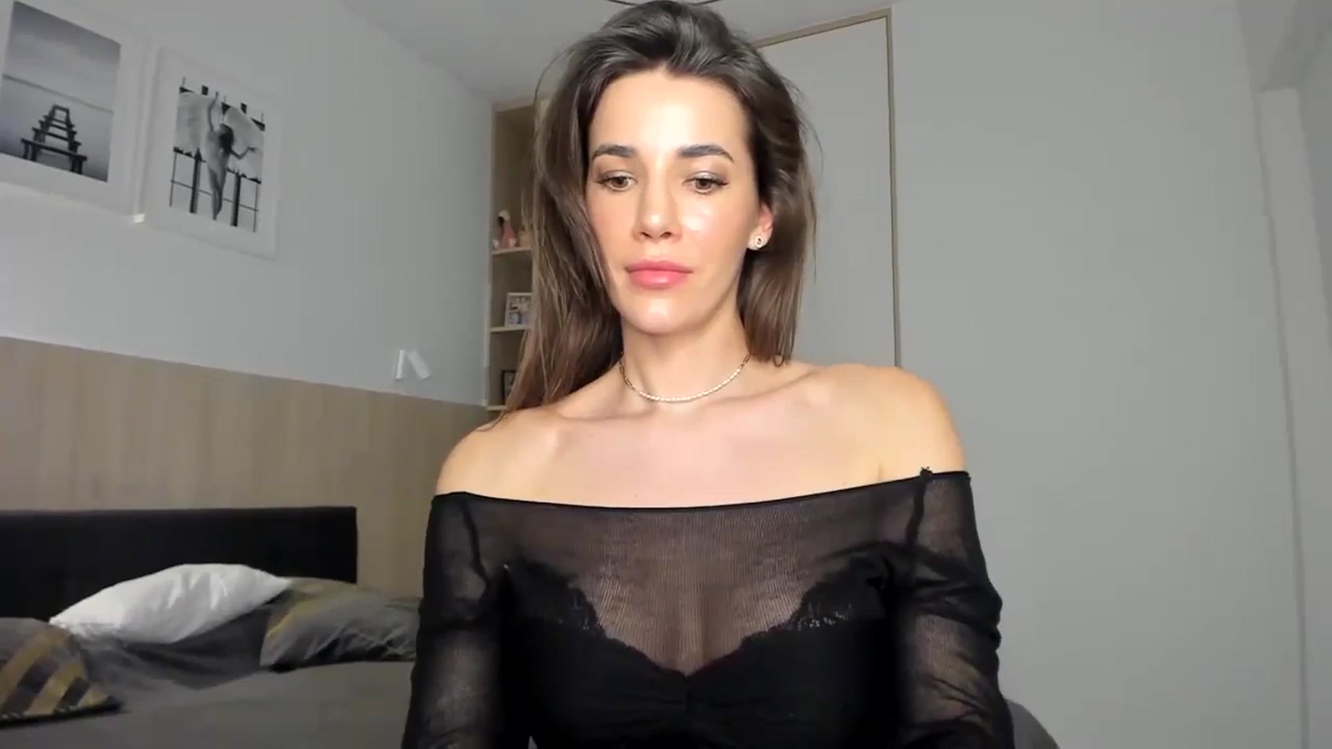 Gallery image thumbnail from EliinaGreen's myfreecams stream on, 03/06/2024, 21:18 image 5 of 20