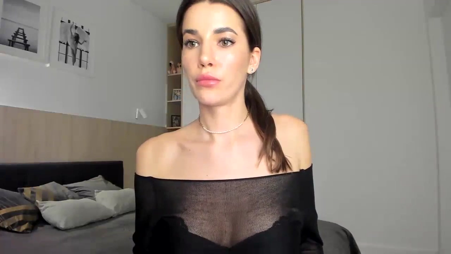 Gallery image thumbnail from EliinaGreen's myfreecams stream on, 03/07/2024, 19:38 image 9 of 20