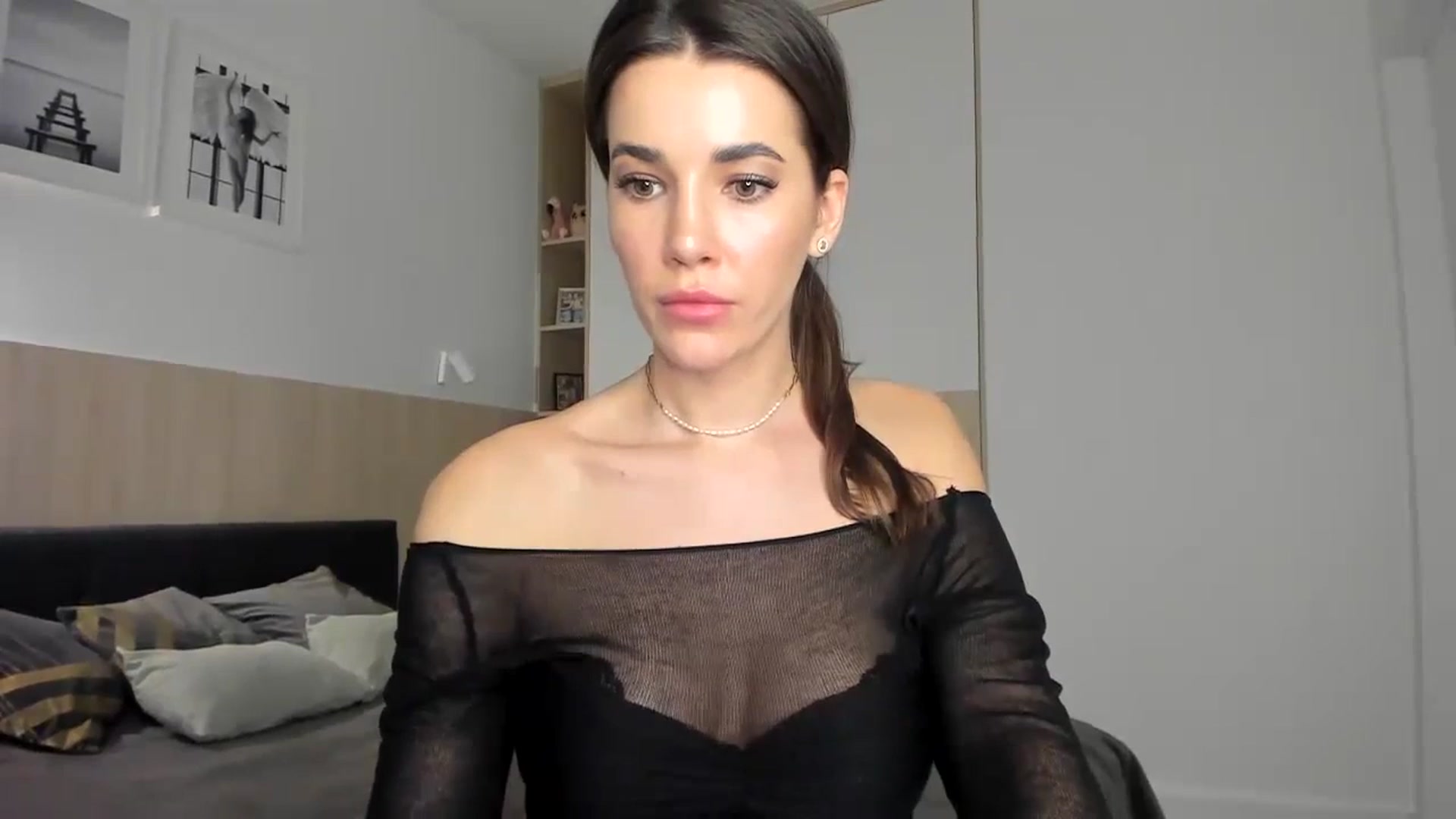 Gallery image thumbnail from EliinaGreen's myfreecams stream on, 03/07/2024, 19:38 image 8 of 20
