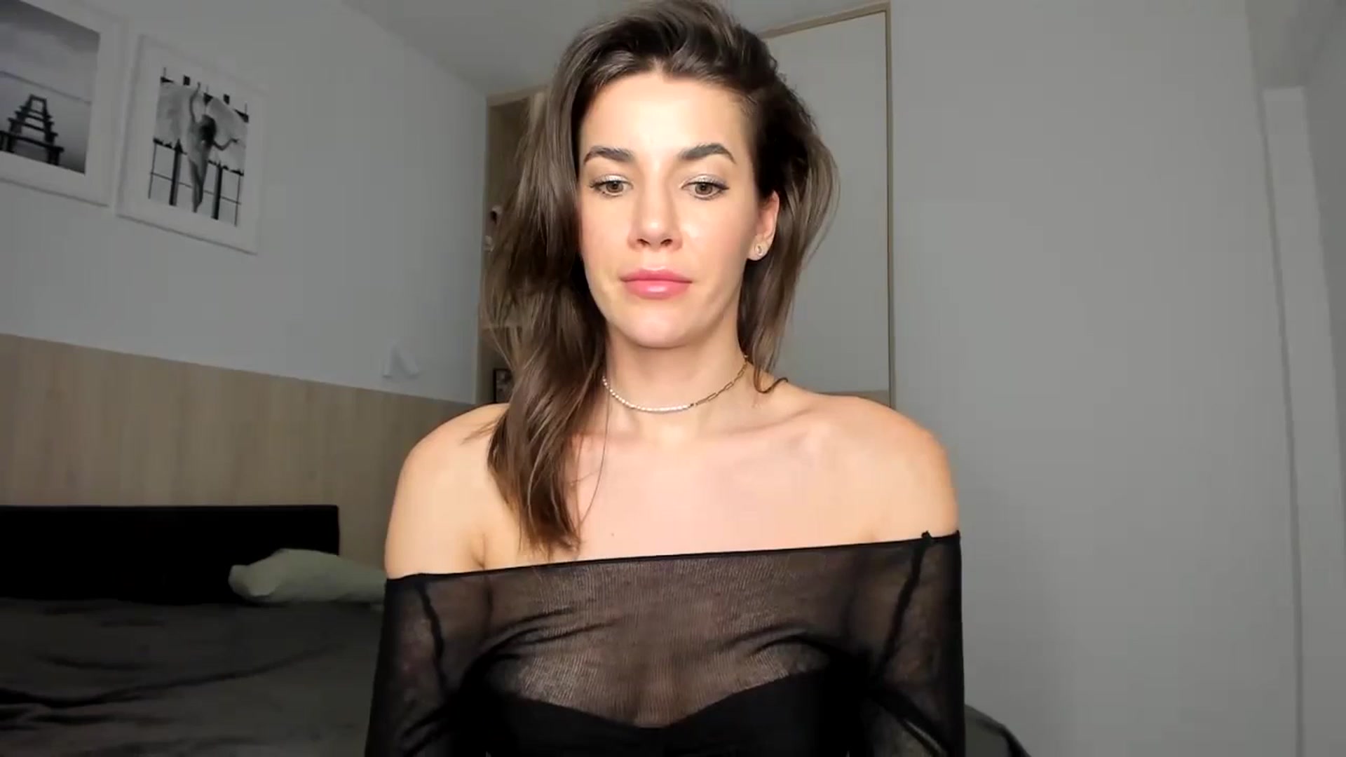 Gallery image thumbnail from EliinaGreen's myfreecams stream on, 03/14/2024, 22:29 image 16 of 20
