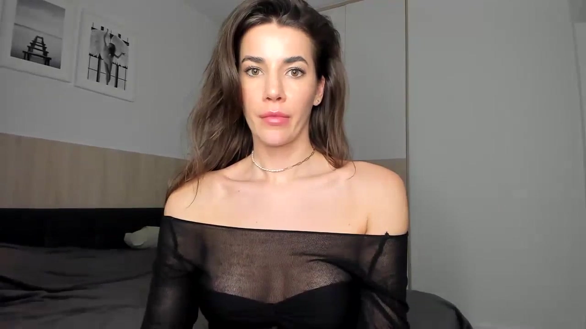 Gallery image thumbnail from EliinaGreen's myfreecams stream on, 03/14/2024, 22:29 image 9 of 20