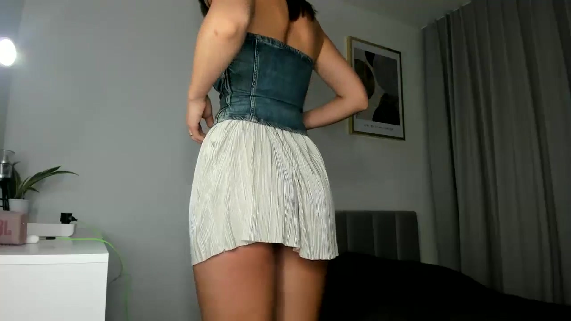 Gallery image thumbnail from EliinaGreen's myfreecams stream on, 05/28/2024, 17:57 image 18 of 20