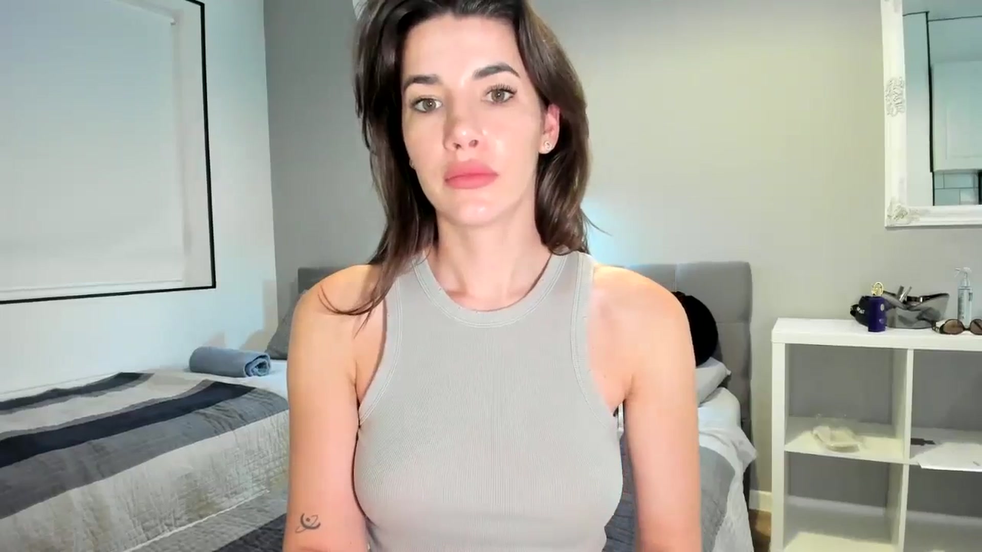 Gallery image thumbnail from EliinaGreen's myfreecams stream on, 06/03/2024, 19:07 image 2 of 20
