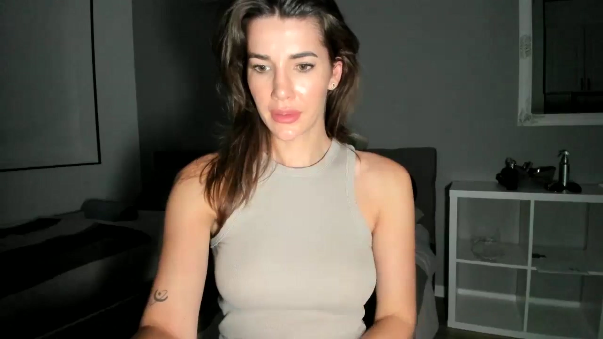 Gallery image thumbnail from EliinaGreen's myfreecams stream on, 06/03/2024, 19:23 image 20 of 20