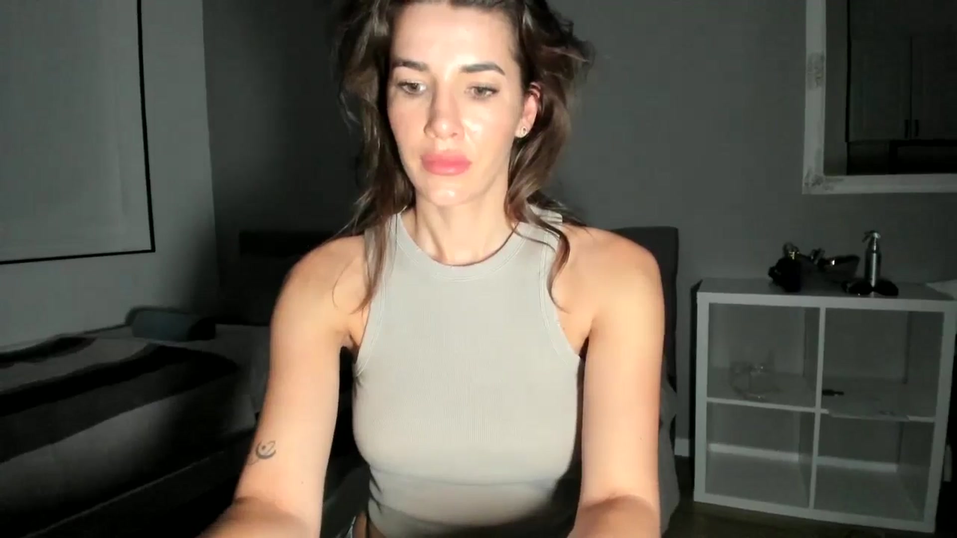 Gallery image thumbnail from EliinaGreen's myfreecams stream on, 06/03/2024, 19:23 image 11 of 20