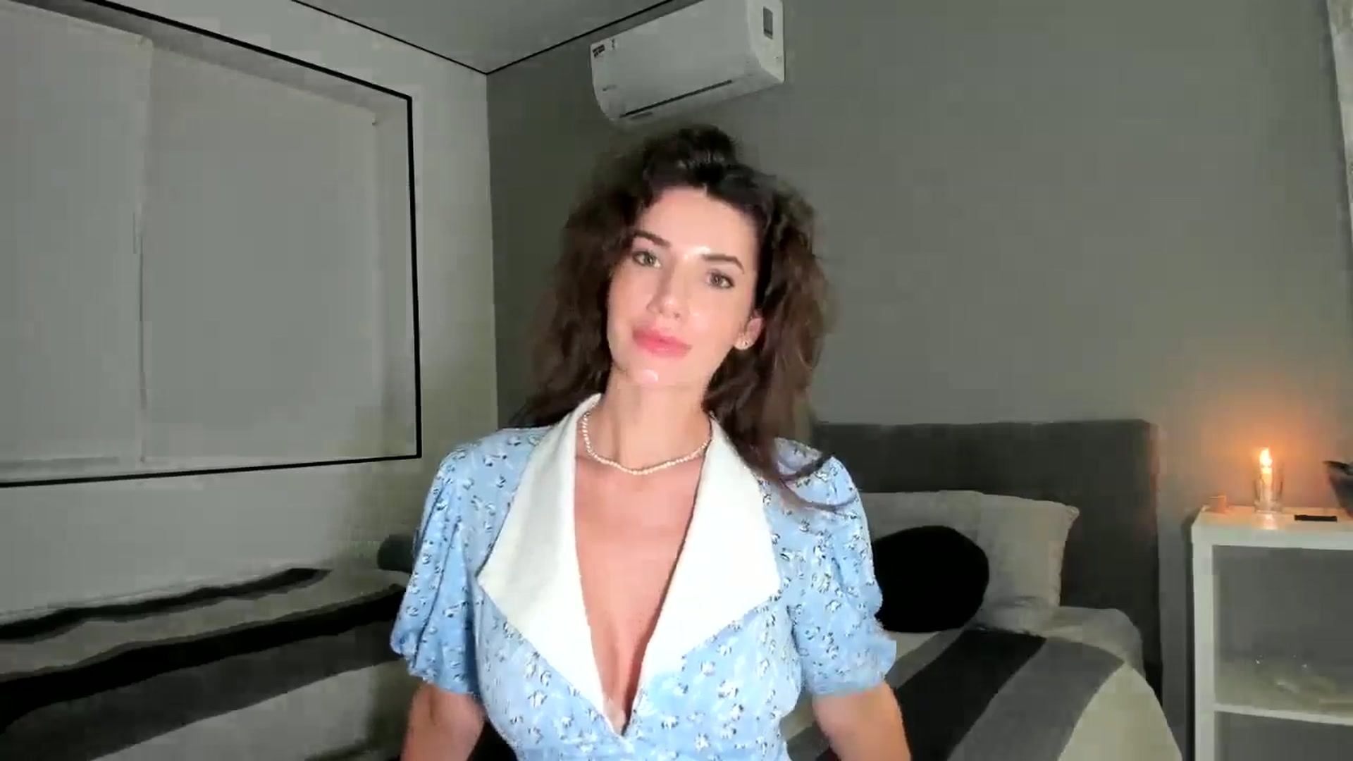 Gallery image thumbnail from EliinaGreen's myfreecams stream on, 06/06/2024, 18:31 image 16 of 20