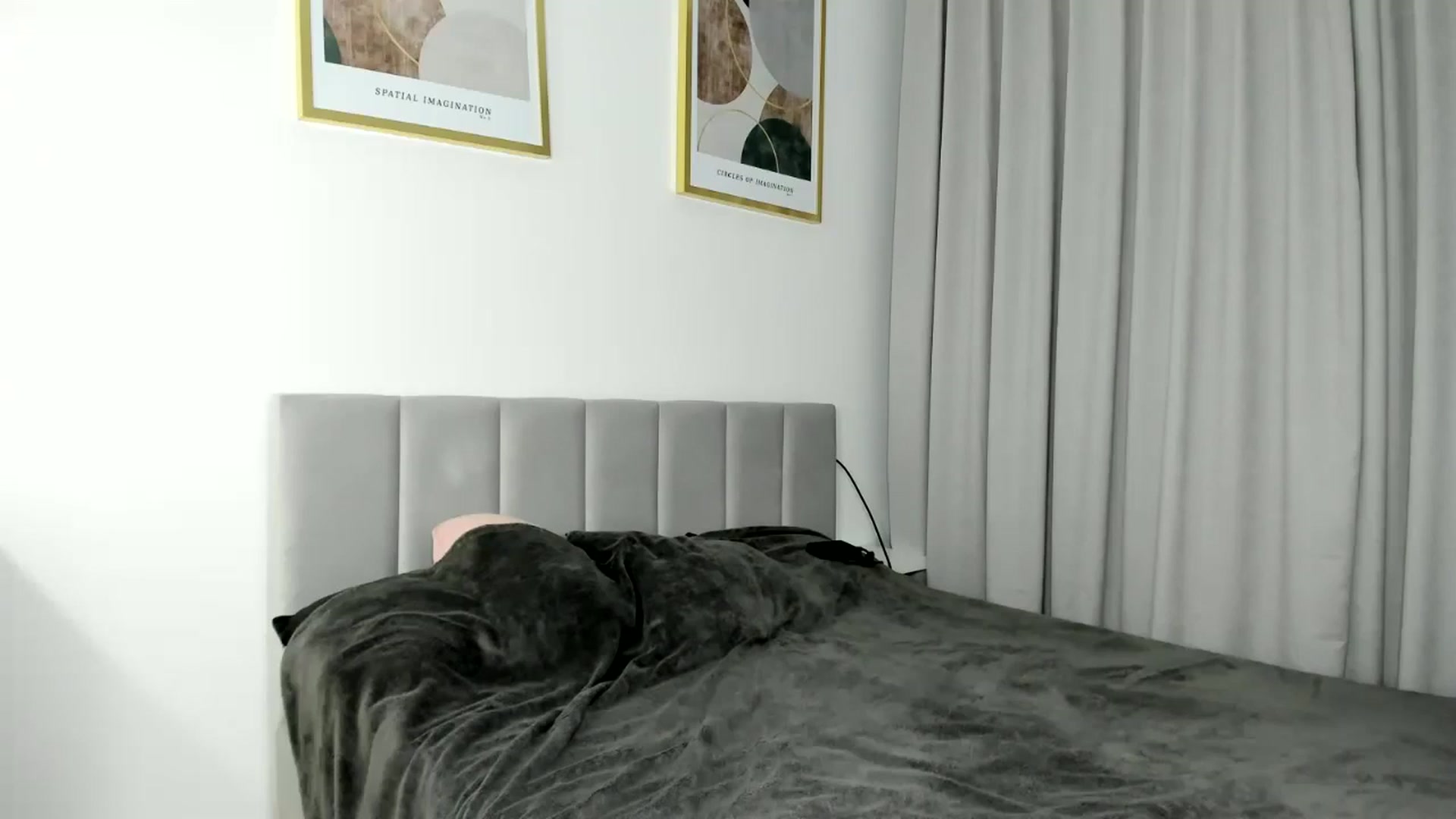 Gallery image thumbnail from EliinaGreen's myfreecams stream on, 06/19/2024, 18:47 image 11 of 20
