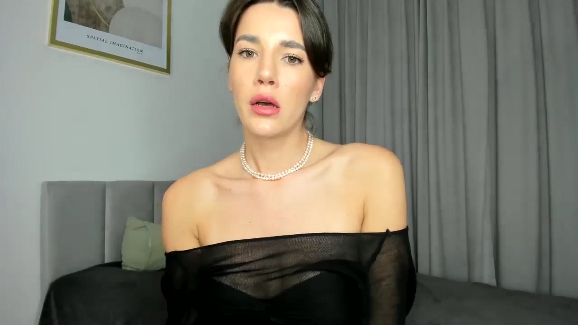 Gallery image thumbnail from EliinaGreen's myfreecams stream on, 06/24/2024, 18:39 image 12 of 20