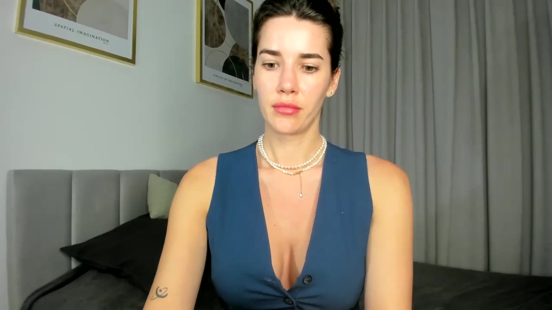 Gallery image thumbnail from EliinaGreen's myfreecams stream on, 06/28/2024, 20:59 image 11 of 20
