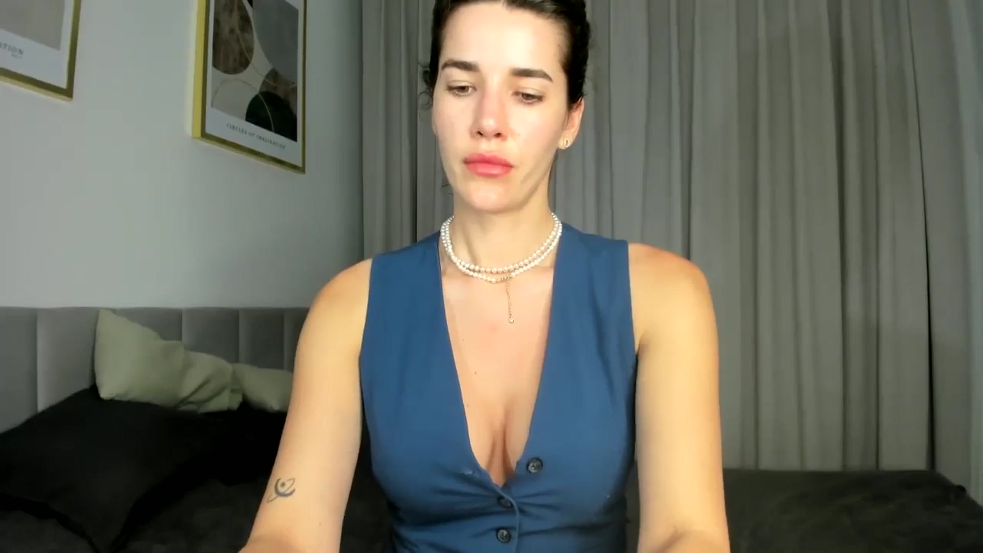 Gallery image thumbnail from EliinaGreen's myfreecams stream on, 06/28/2024, 20:59 image 8 of 20