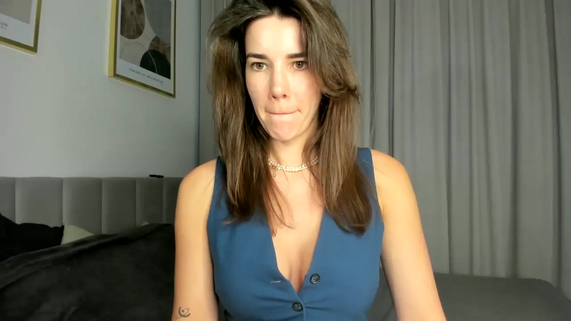 Gallery image thumbnail from EliinaGreen's myfreecams stream on, 07/01/2024, 17:59 image 6 of 20