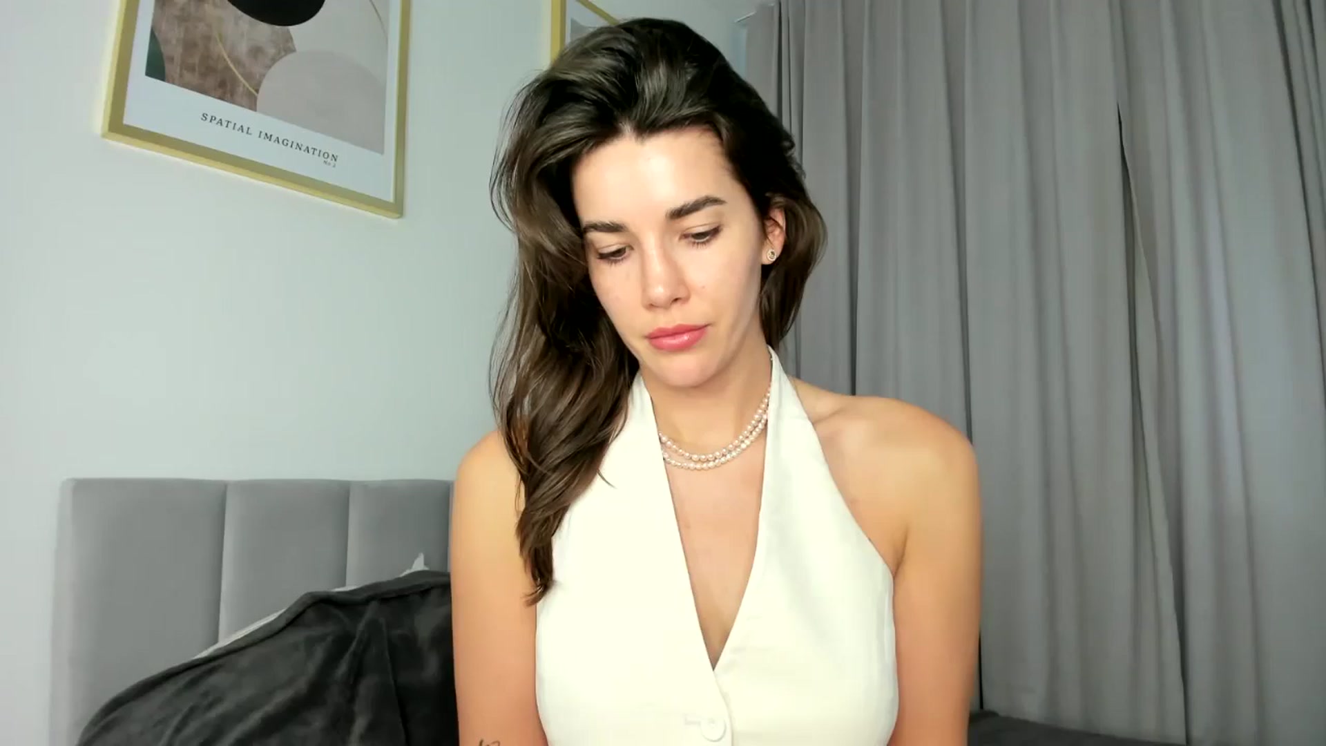 Gallery image thumbnail from EliinaGreen's myfreecams stream on, 07/20/2024, 12:37 image 1 of 20