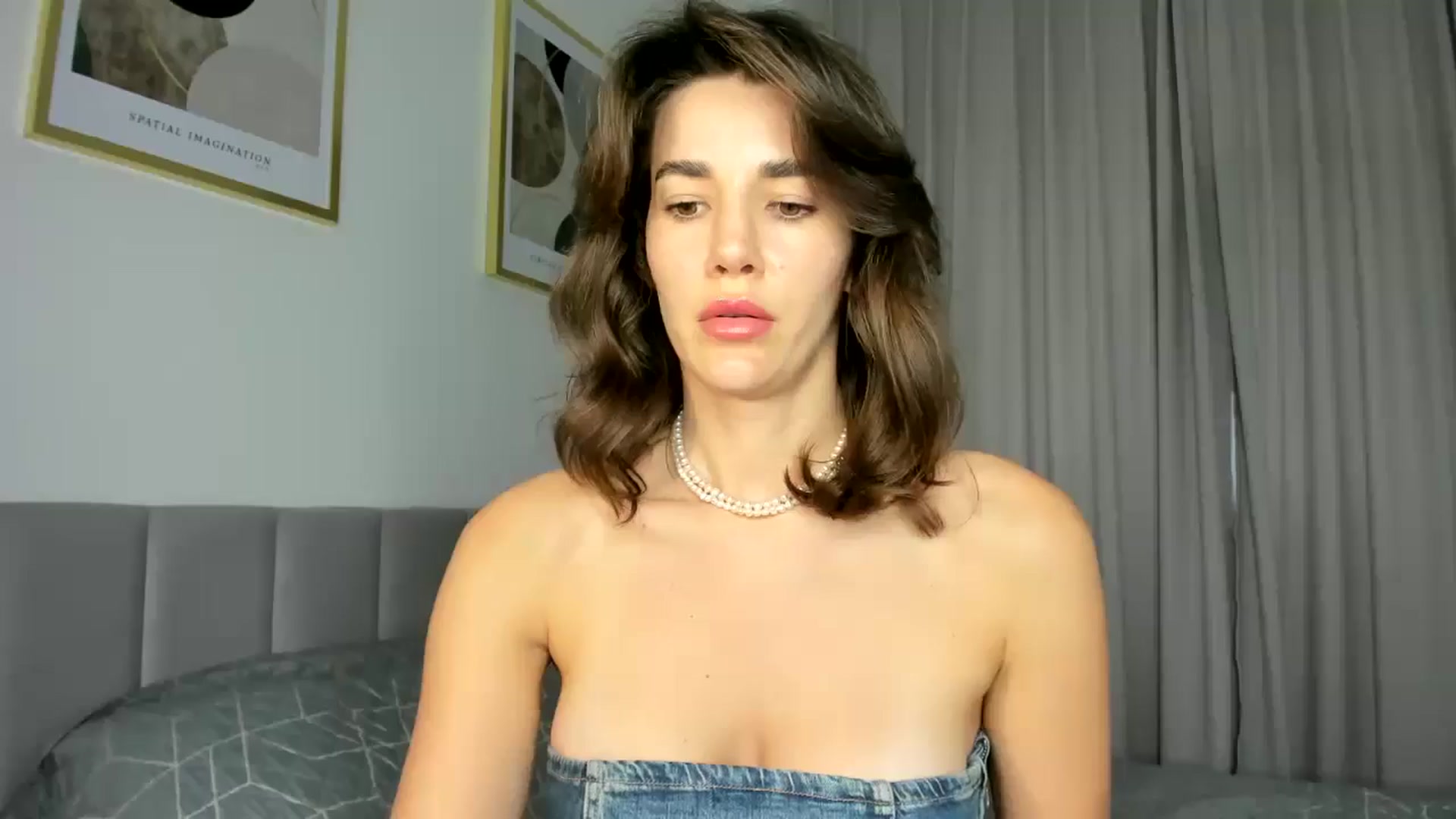 Gallery image thumbnail from EliinaGreen's myfreecams stream on, 08/05/2024, 16:37 image 13 of 20