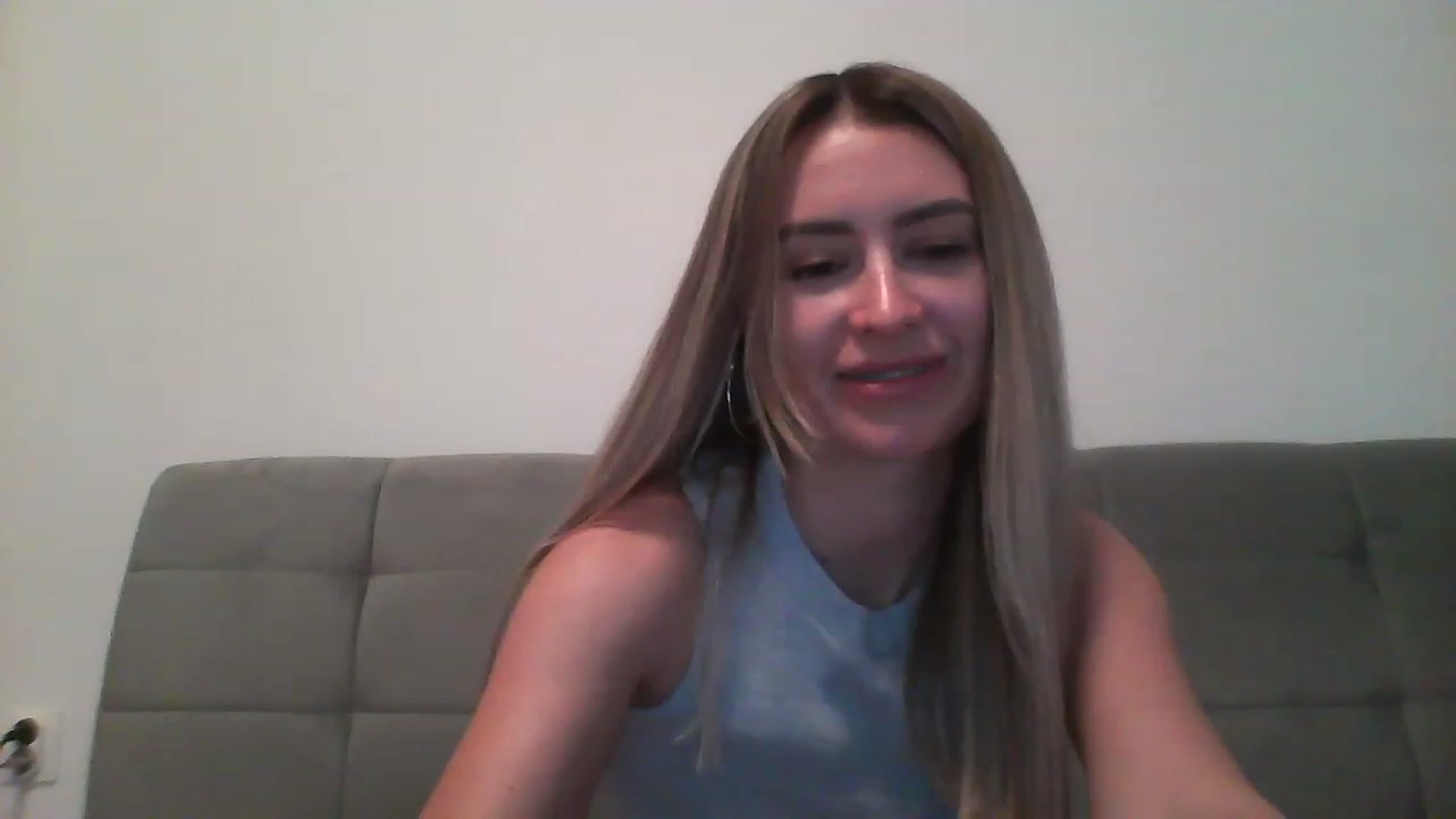 Gallery image thumbnail from Elin39's myfreecams stream on, 04/05/2023, 15:34 image 19 of 20