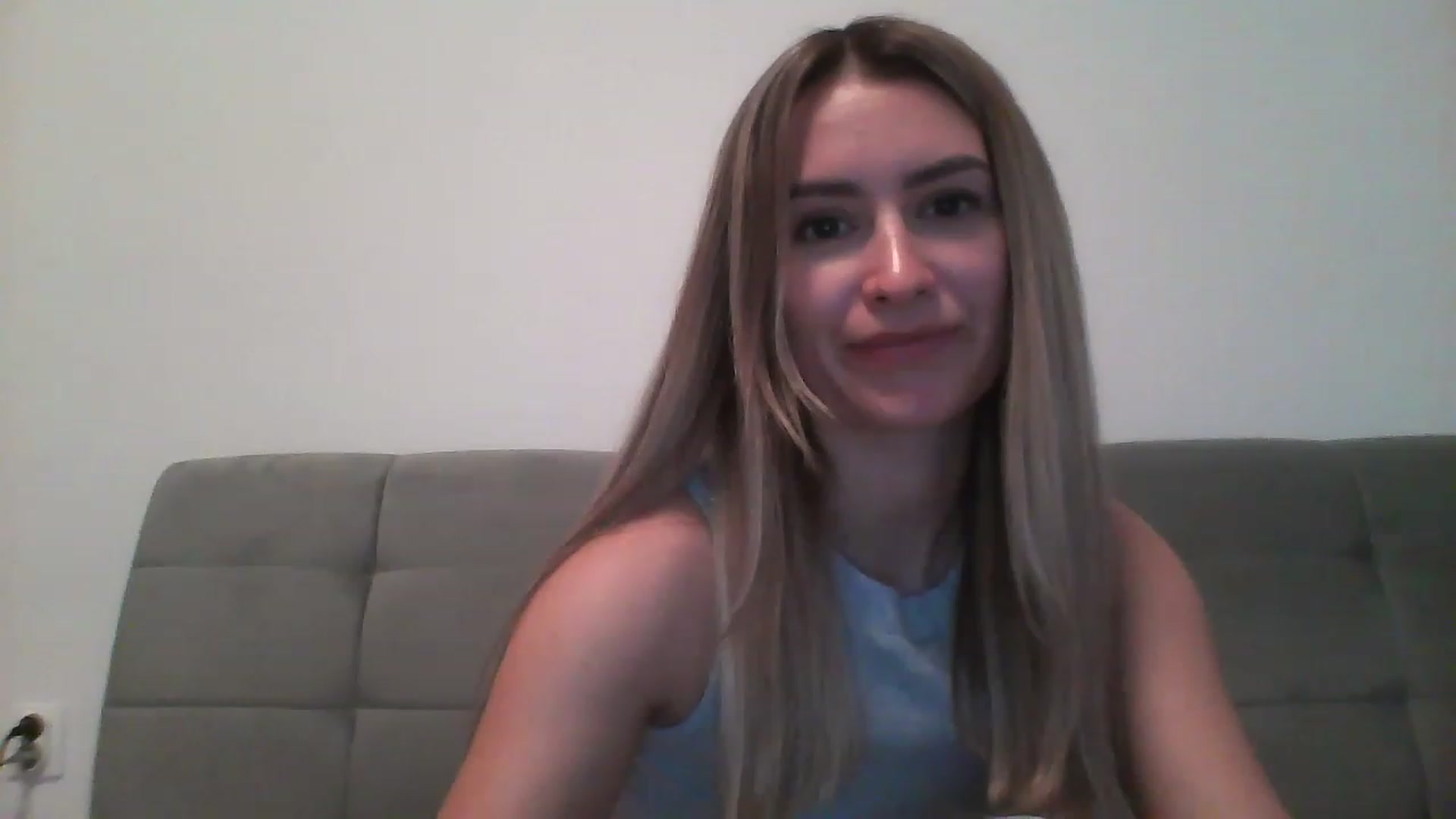 Gallery image thumbnail from Elin39's myfreecams stream on, 04/05/2023, 15:34 image 10 of 20