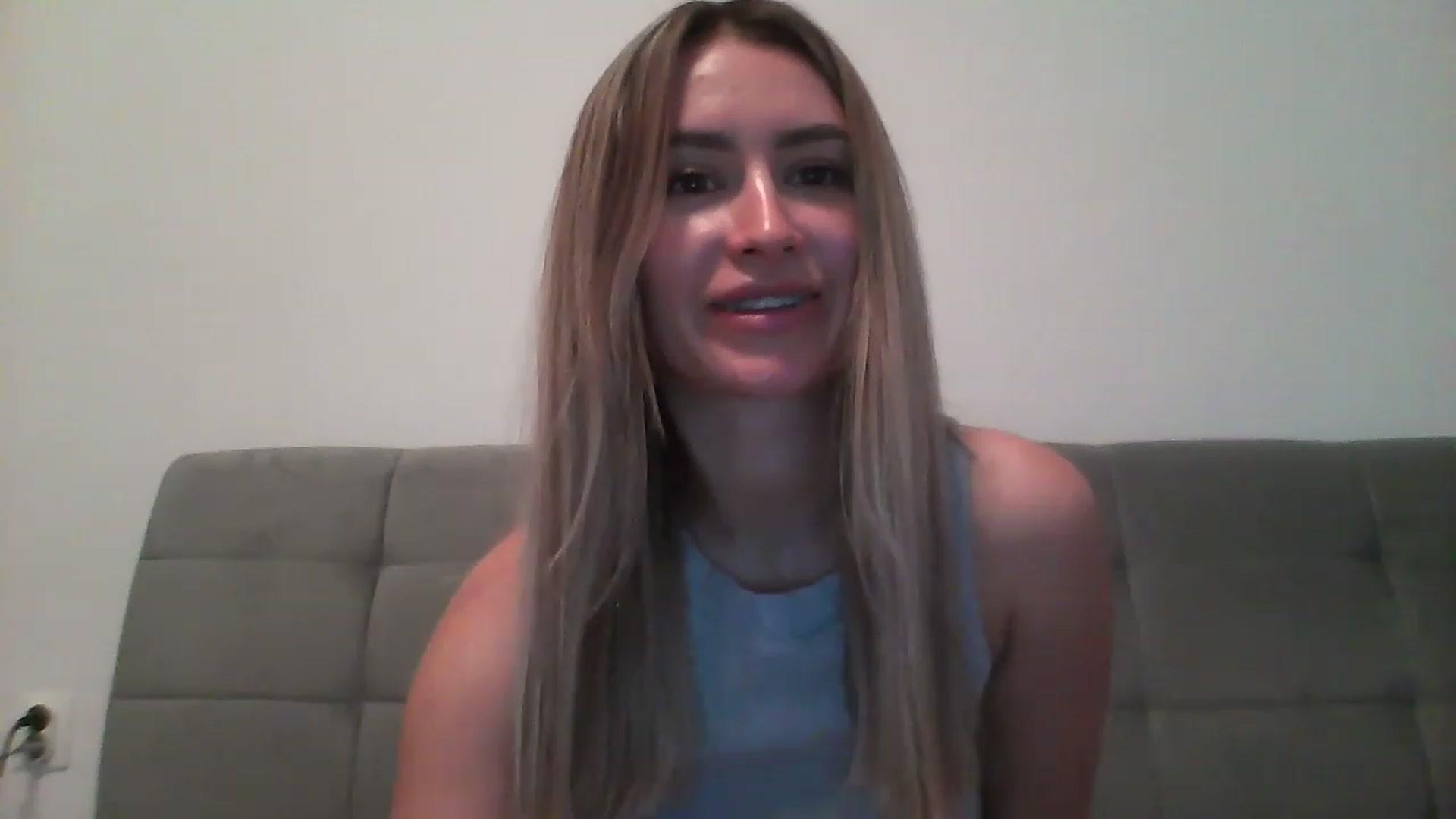 Gallery image thumbnail from Elin39's myfreecams stream on, 04/05/2023, 15:34 image 5 of 20