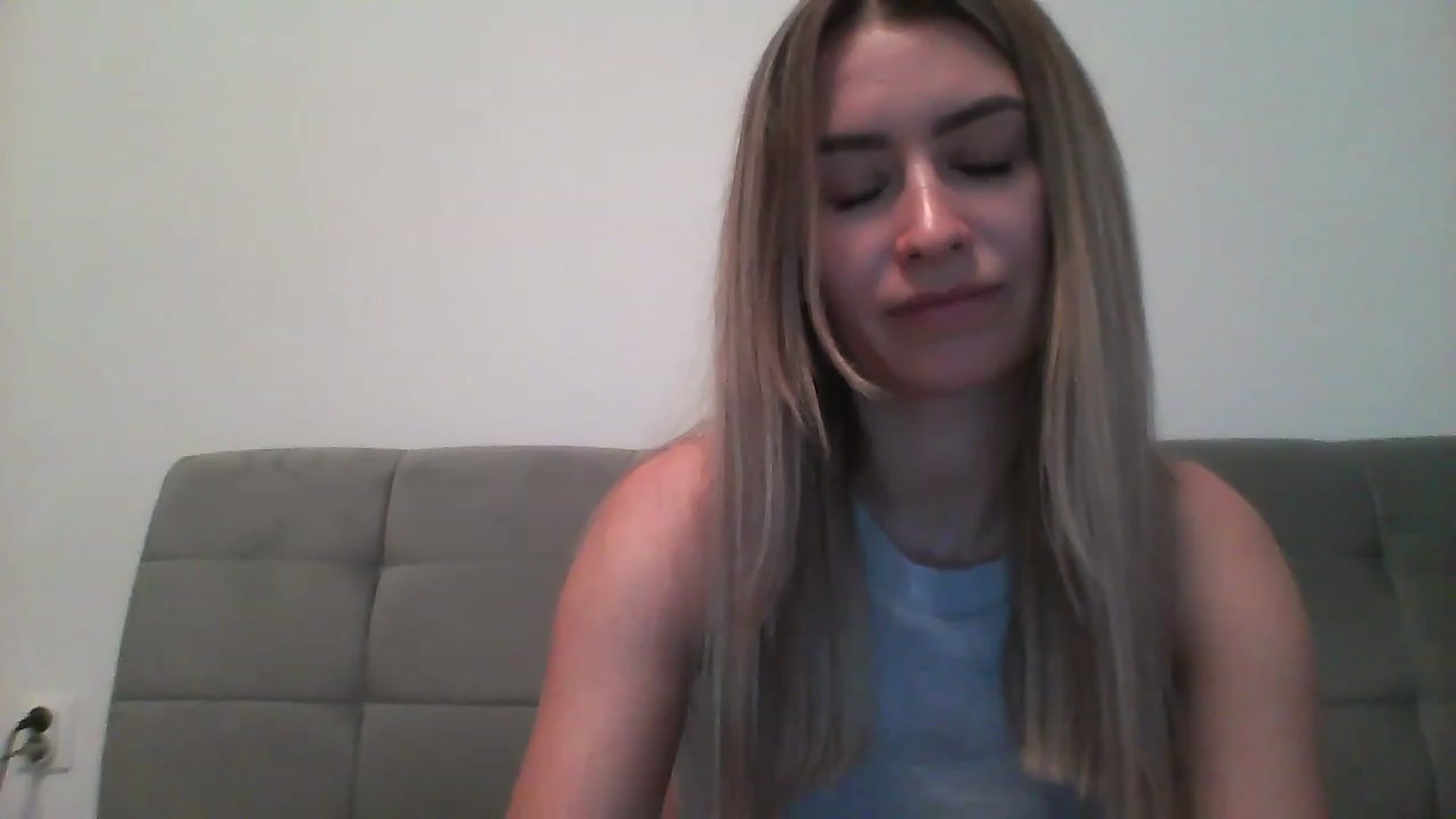 Gallery image thumbnail from Elin39's myfreecams stream on, 04/05/2023, 15:34 image 1 of 20