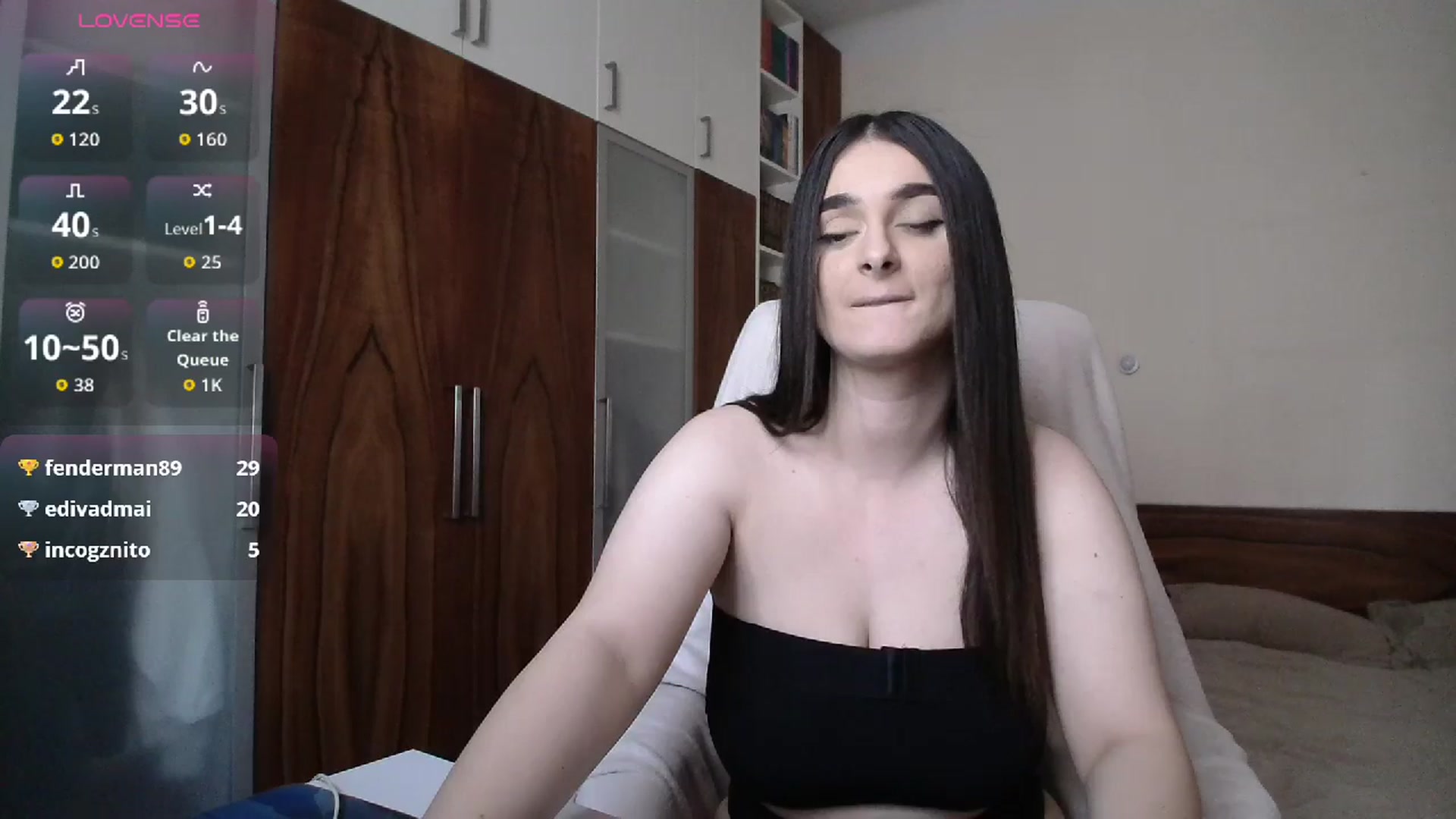 Gallery image thumbnail from ElinaRossi's myfreecams stream on, 04/12/2026, 13:38 image 17 of 20