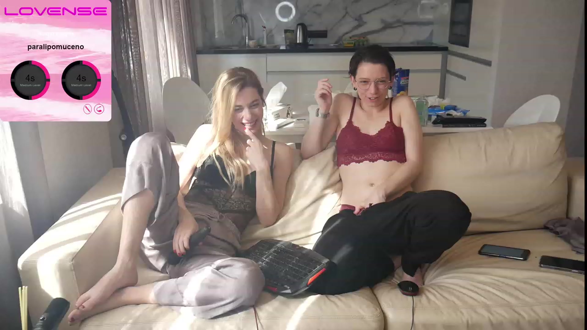 Gallery image thumbnail from Elina_Elli's myfreecams stream on, 03/13/2023, 11:37 image 18 of 20